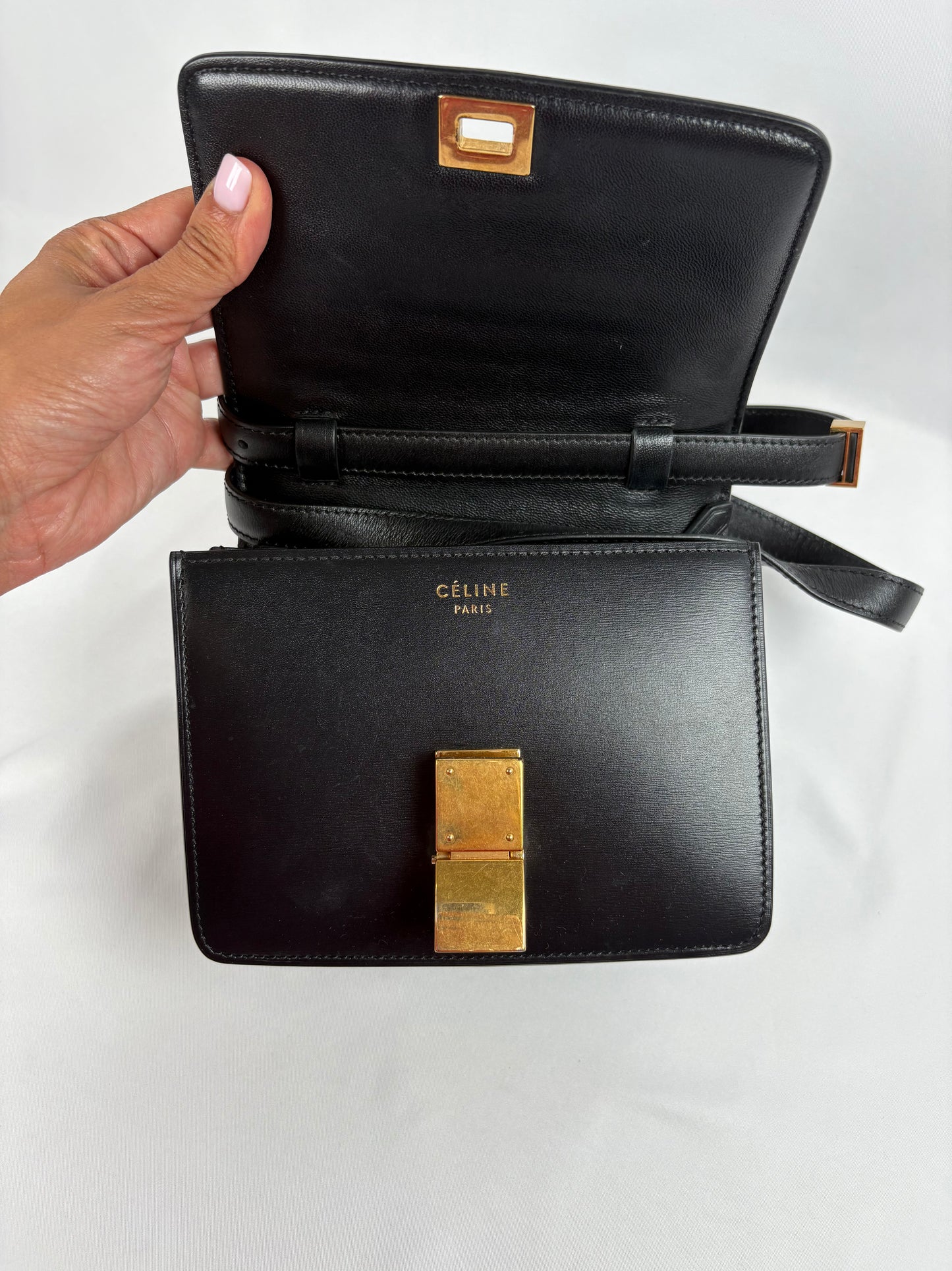 Pre-Owned CELINE Smooth Calfskin Box Black Handbag, Small