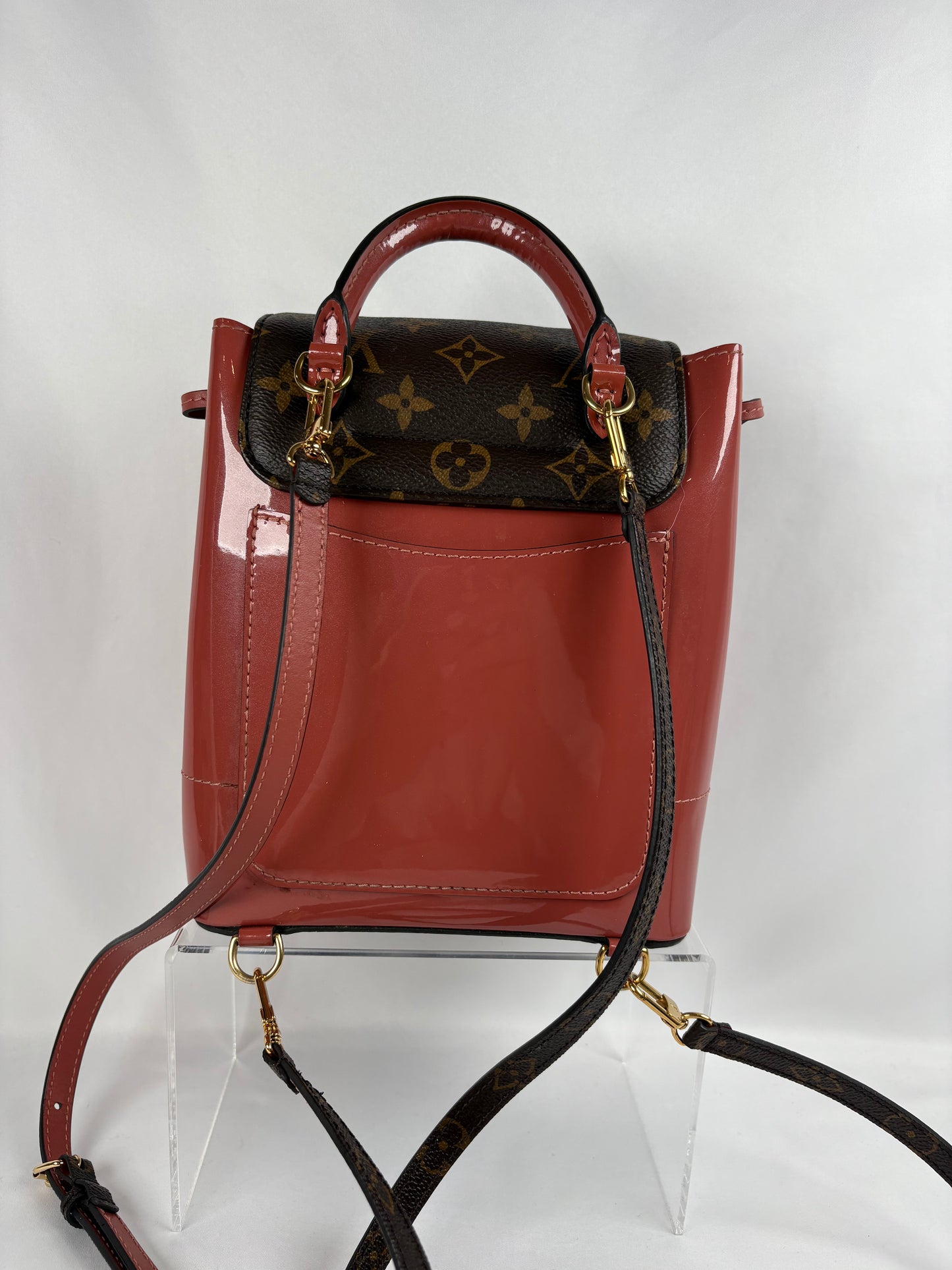 Pre-Owned LOUIS VUITTON 2019 Hot Springs Pink/Monogram Handbag