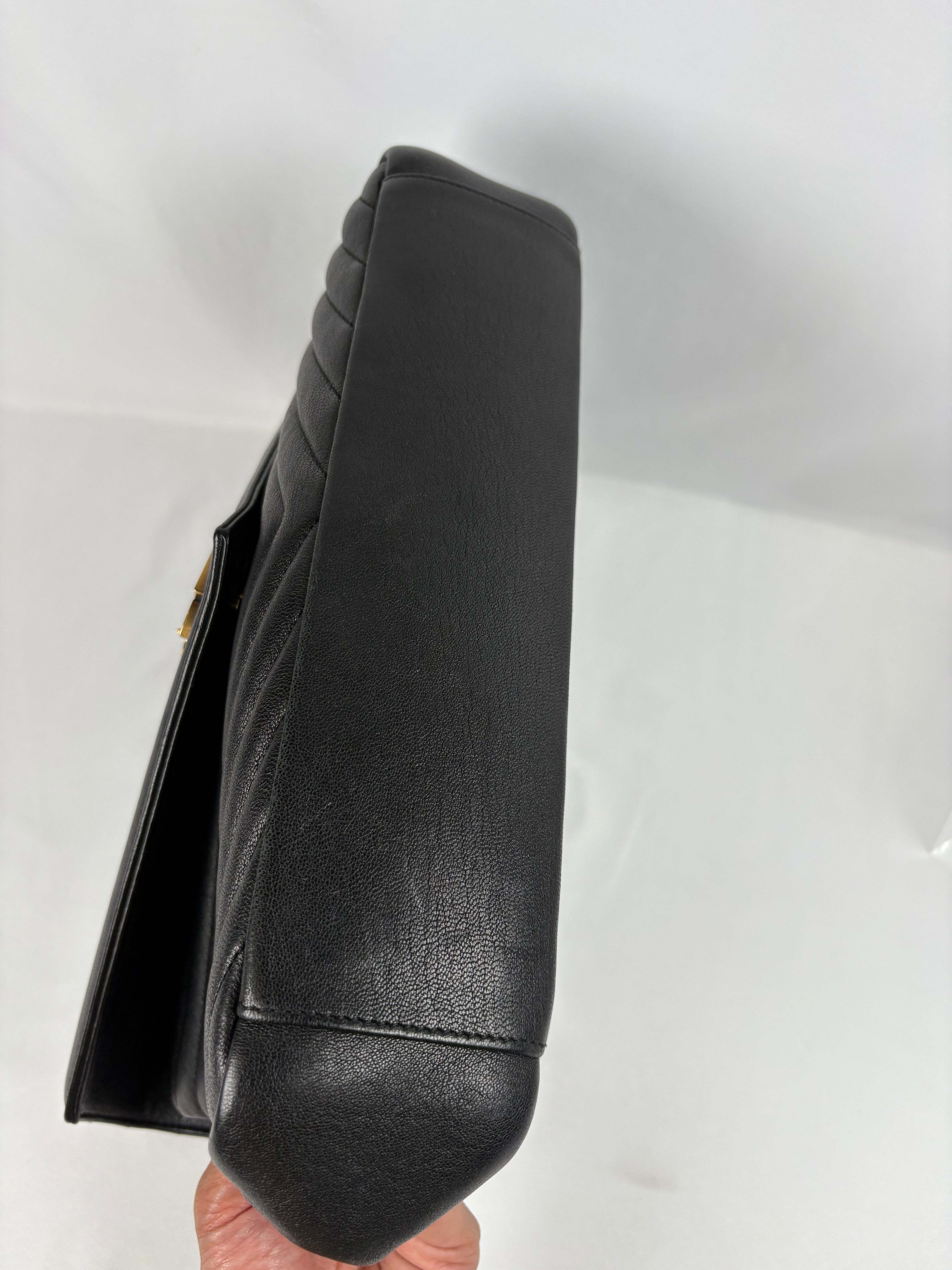 Pre-Owned SAINT LAURENT College Black/GHW Handbag, Large