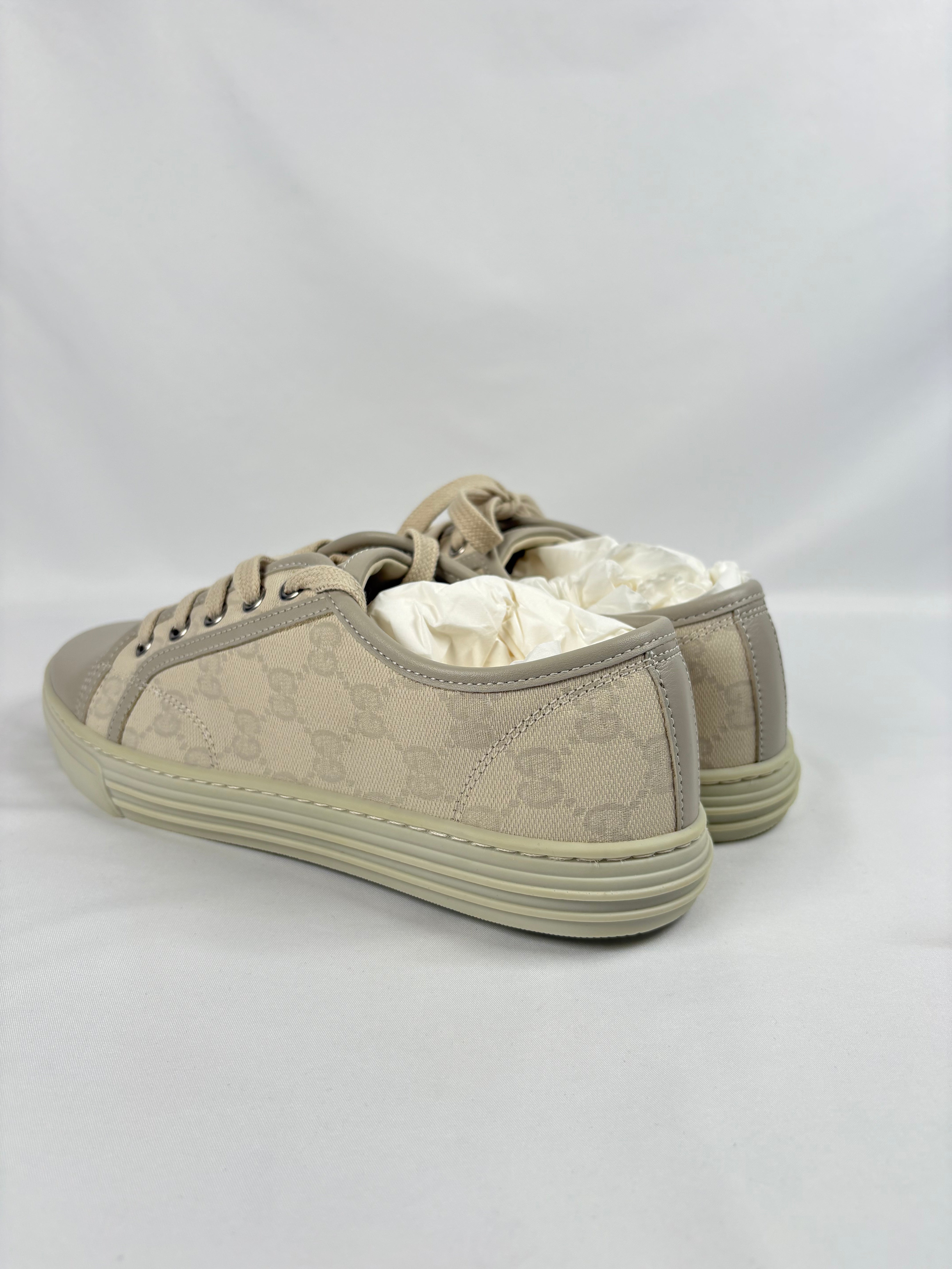 Pre-Owned GUCCI Cotton White Sneakers, 38