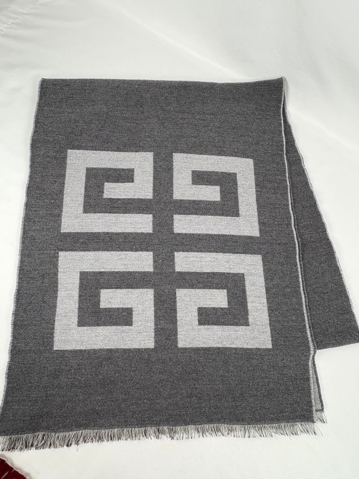 Pre-Owned GIVENCHY Wool/Silk Grey Scarf