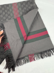 Pre-Owned GUCCI Dark Grey Scarf