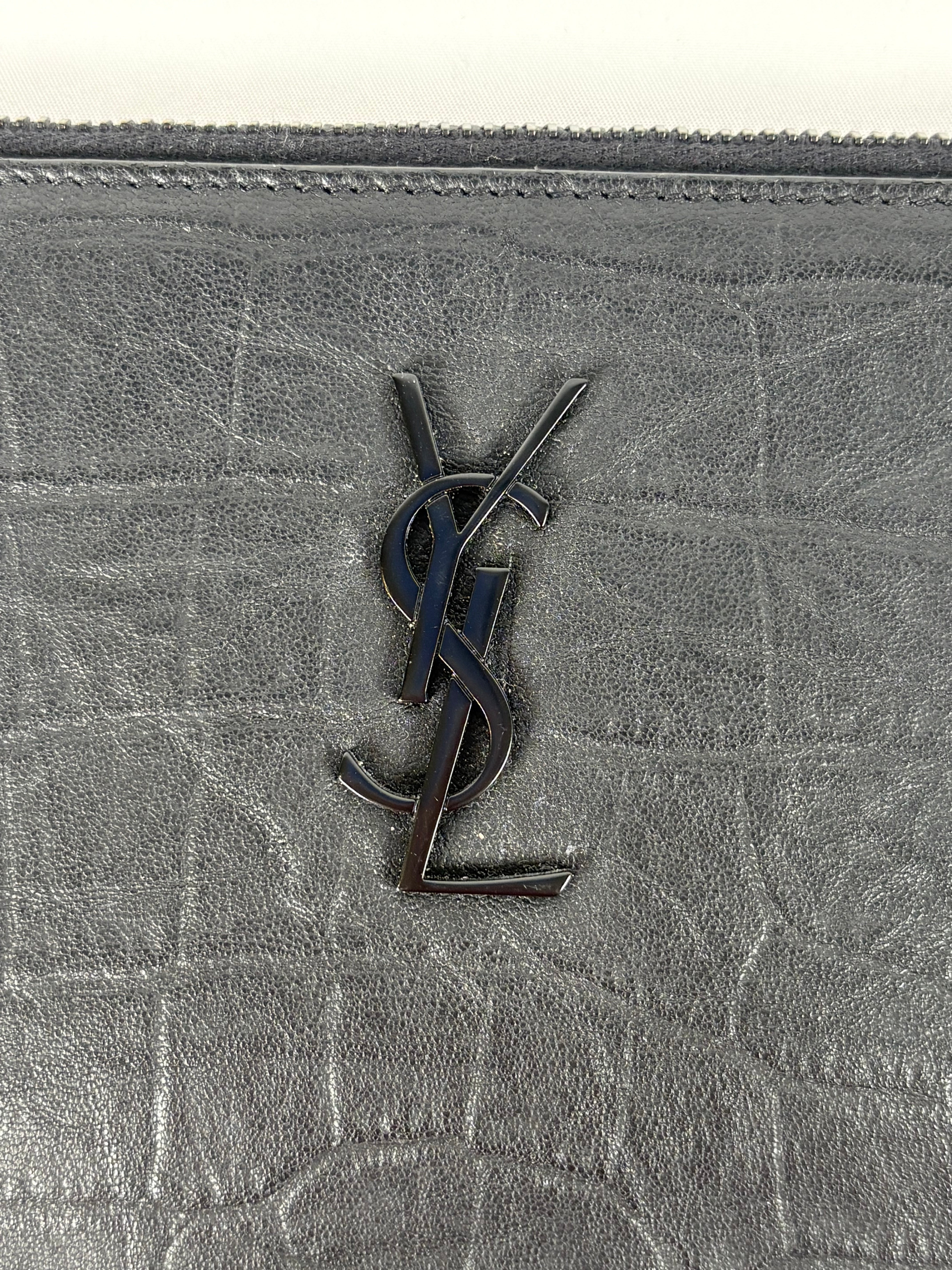 Pre-Owned SAINT LAURENT Croc Embossed Black/Black Clutch