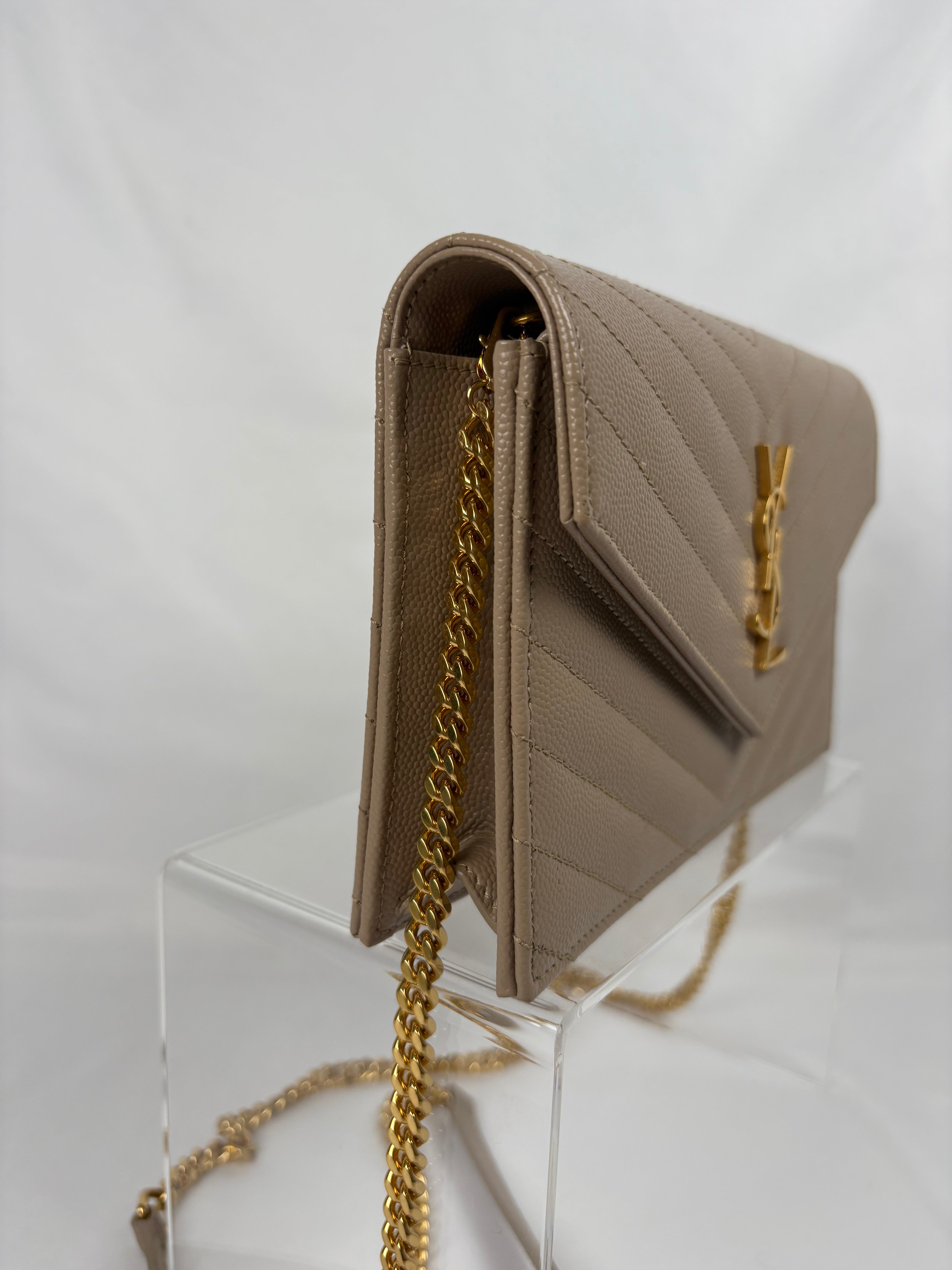 Pre-Owned SAINT LAURENT Cassandre Envelope Wallet on Chain, Dark Beige