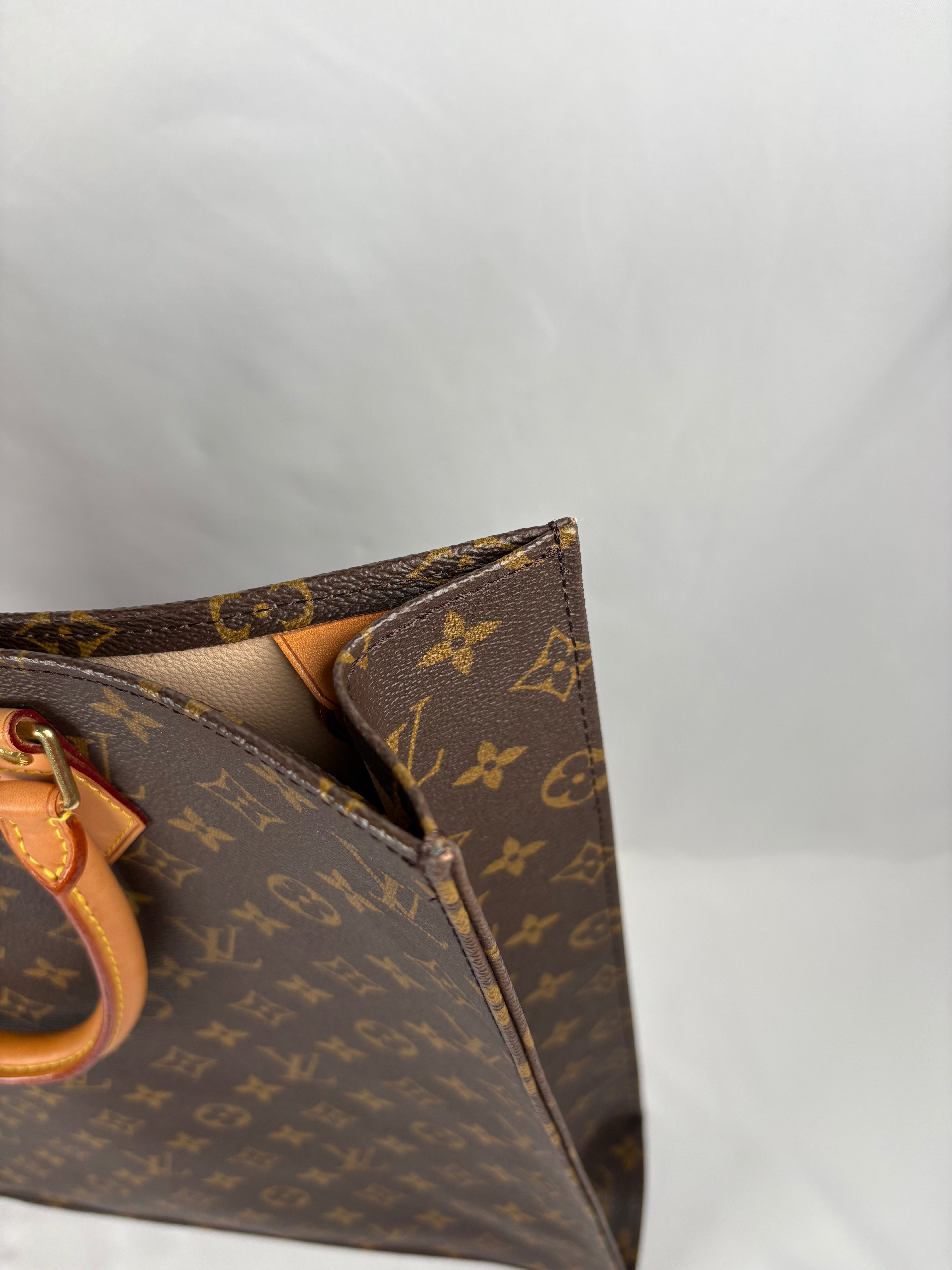 Pre-Owned LOUIS VUITTON Sac Plat Tote Monogram Handbag