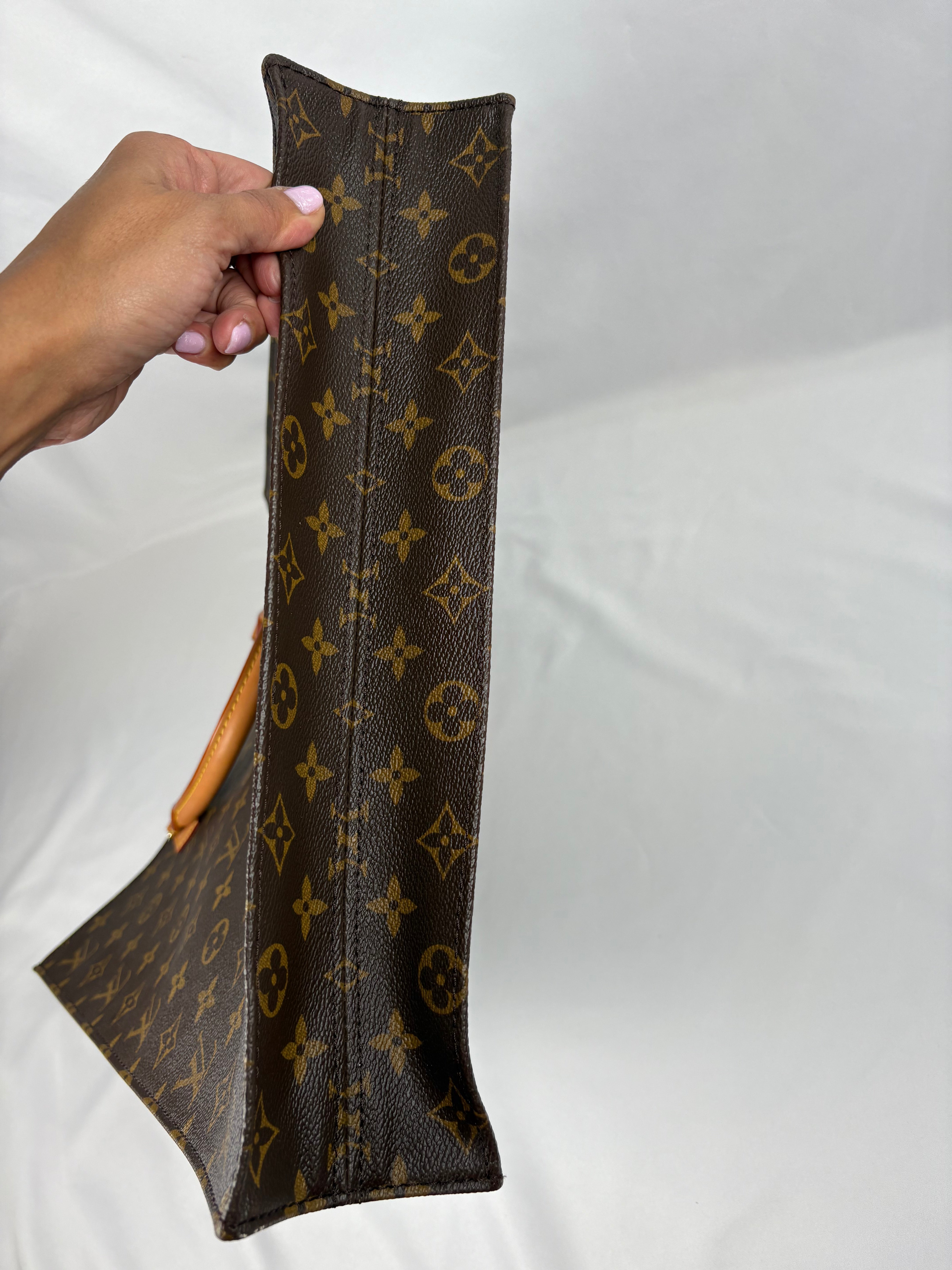 Pre-Owned LOUIS VUITTON Sac Plat Tote Monogram Handbag