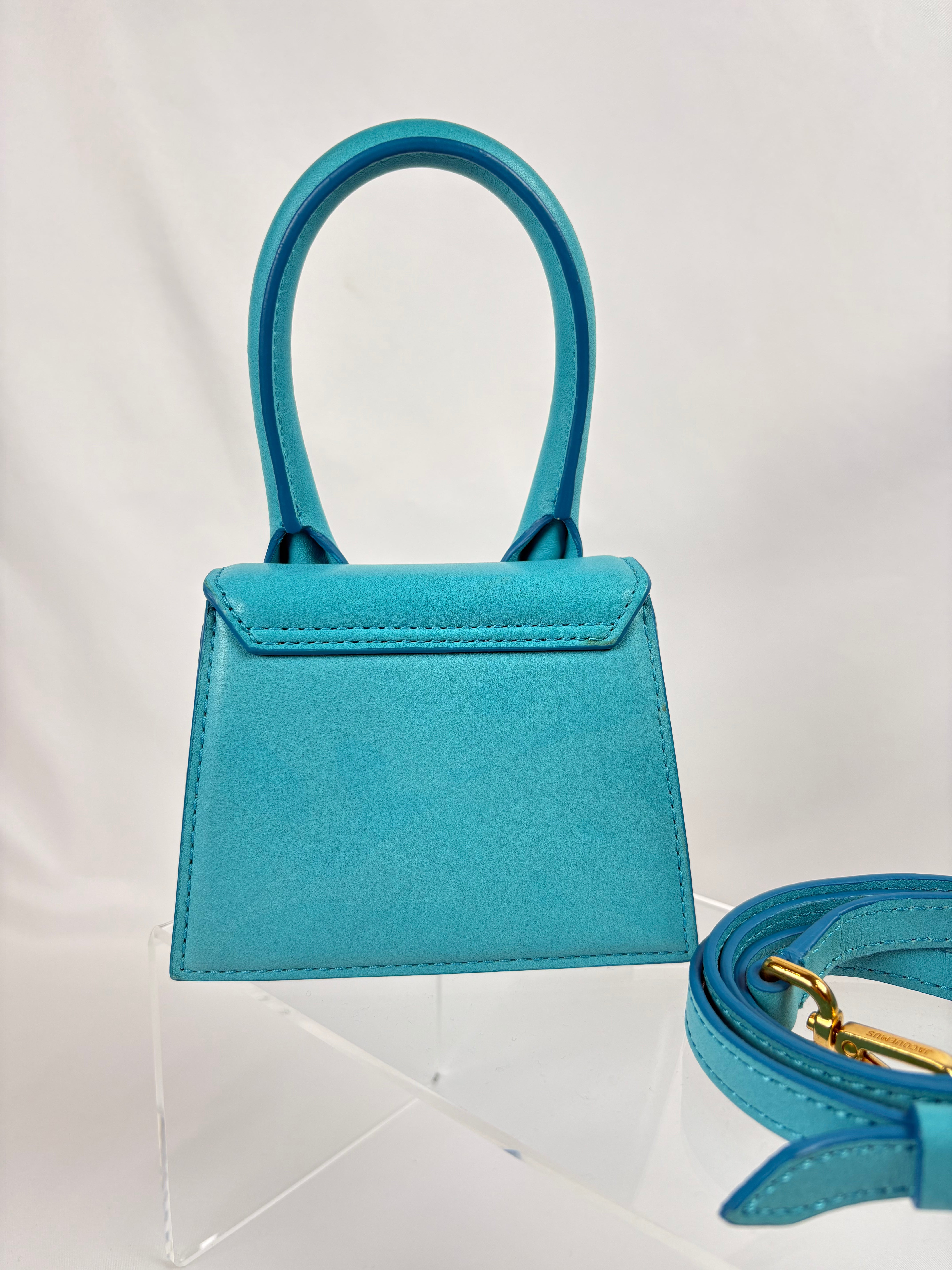 Pre-Owned JACQUEMUS Le Chiquito Turquoise Handbag, Mini