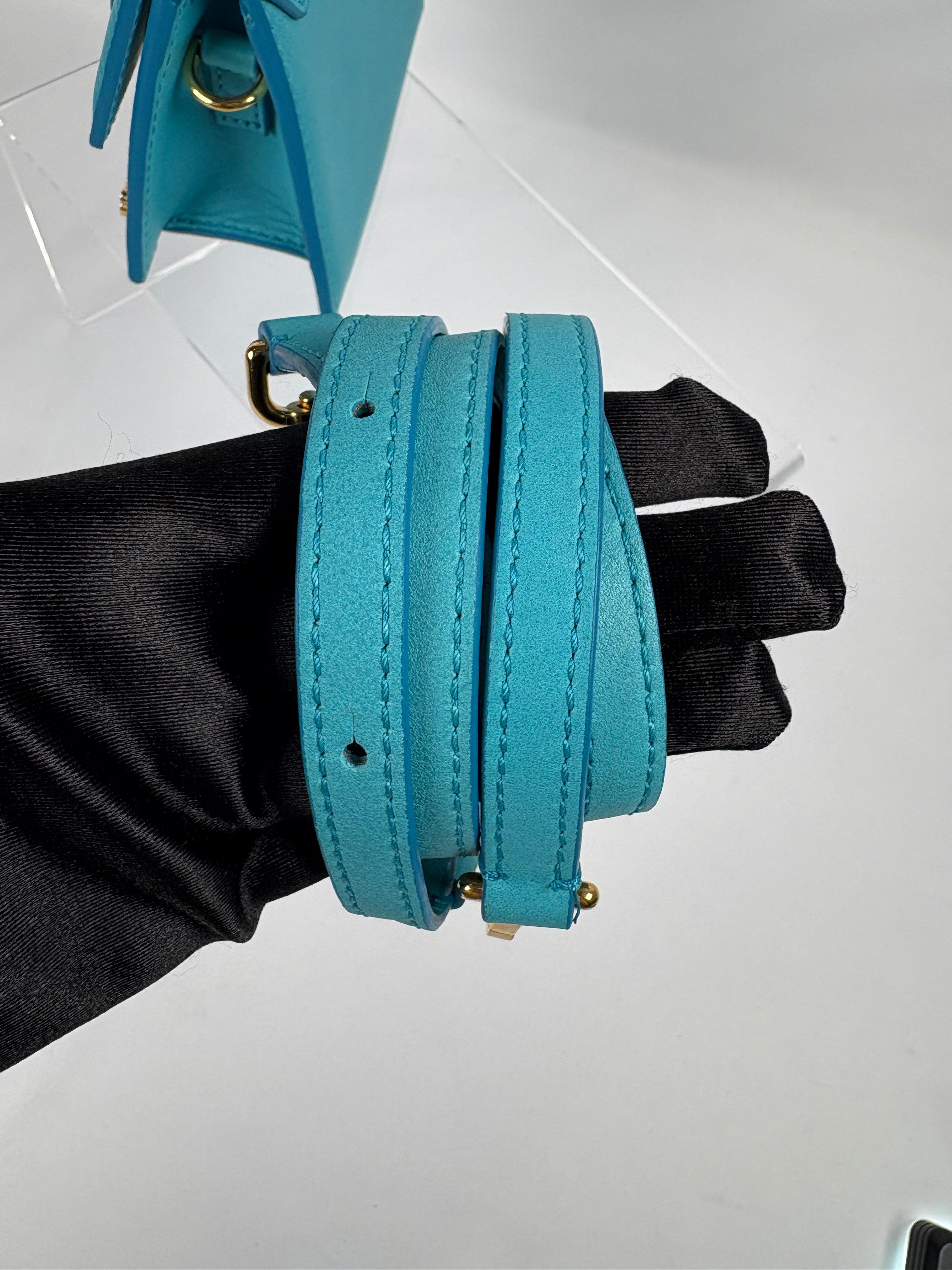 Pre-Owned JACQUEMUS Le Chiquito Turquoise Handbag, Mini