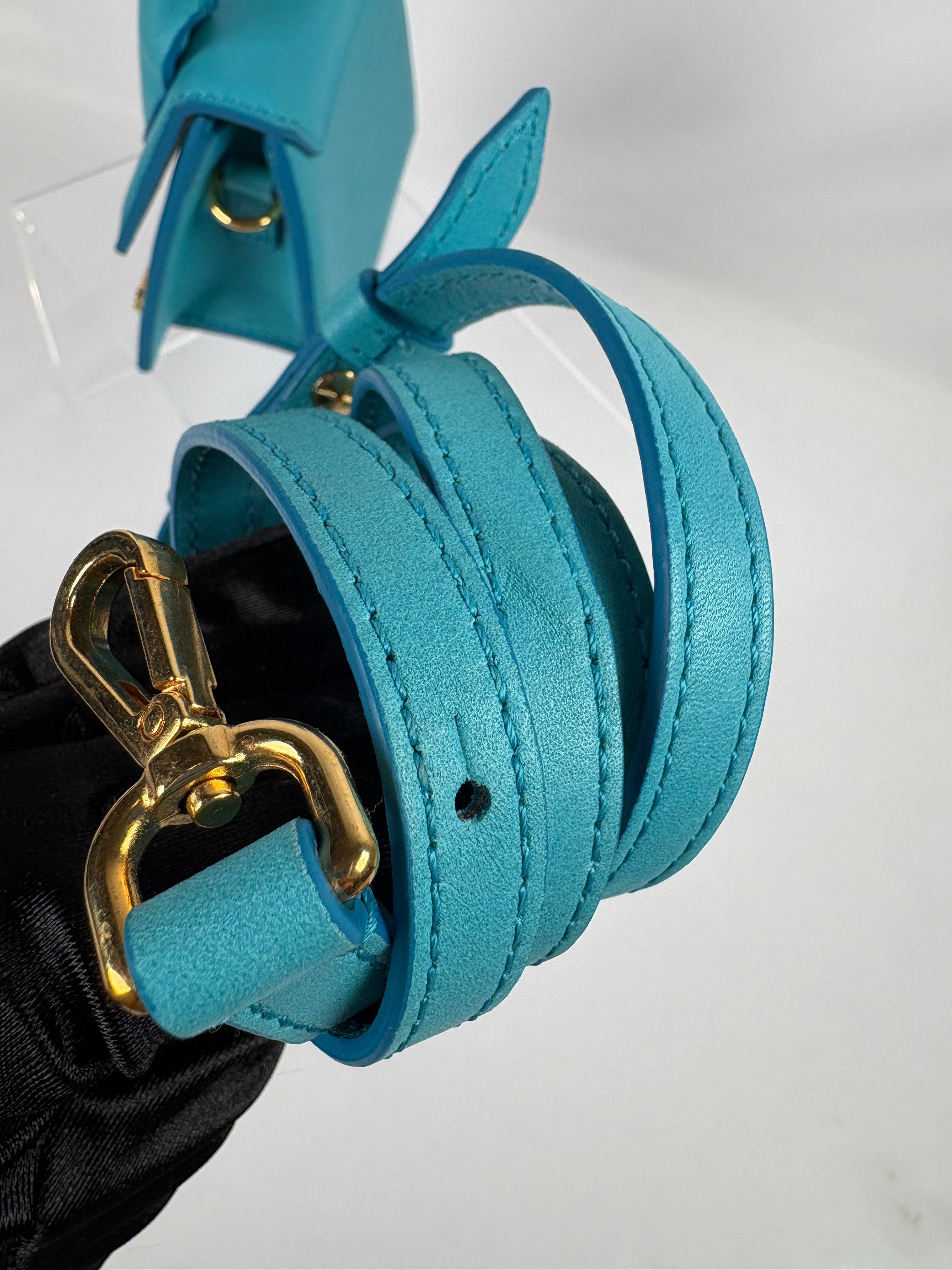 Pre-Owned JACQUEMUS Le Chiquito Turquoise Handbag, Mini