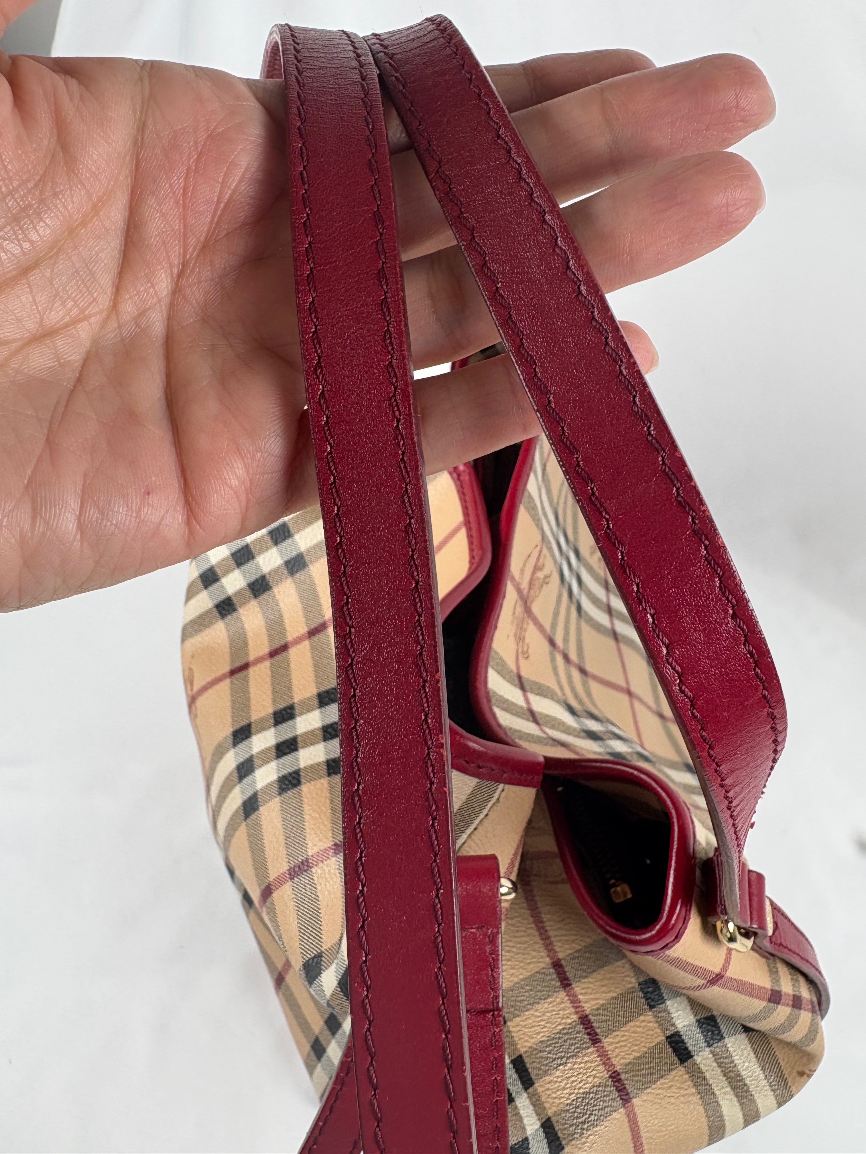 Pre-Owned BURBERRY Haymarket Check Coated Canvas Canterbury Tote Nova Check Handbag, Small