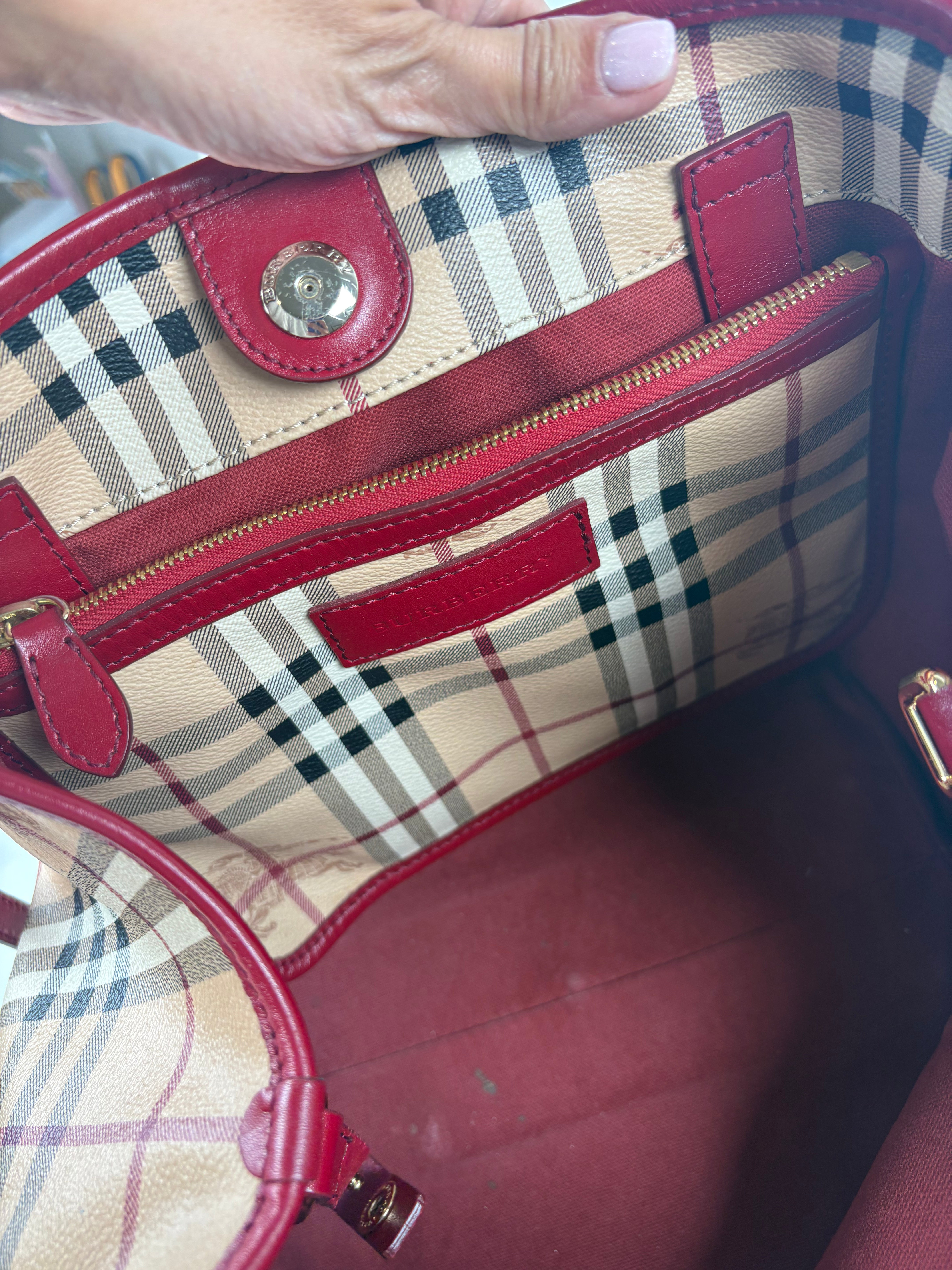 Pre-Owned BURBERRY Haymarket Check Coated Canvas Canterbury Tote Nova Check Handbag, Small