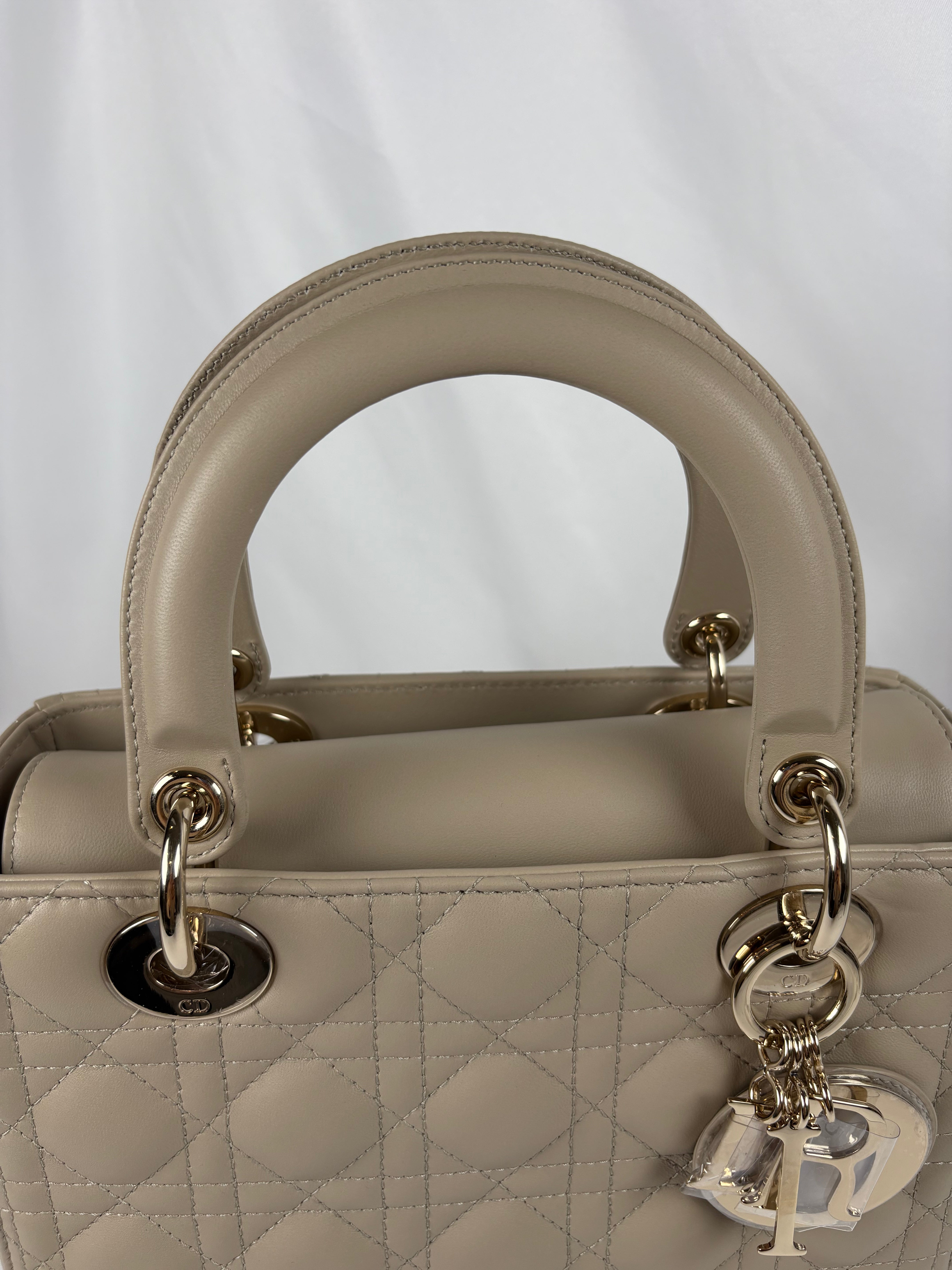 Pre-Owned CHRISTIAN DIOR Lady Dior Desert Taupe Handbag, Medium