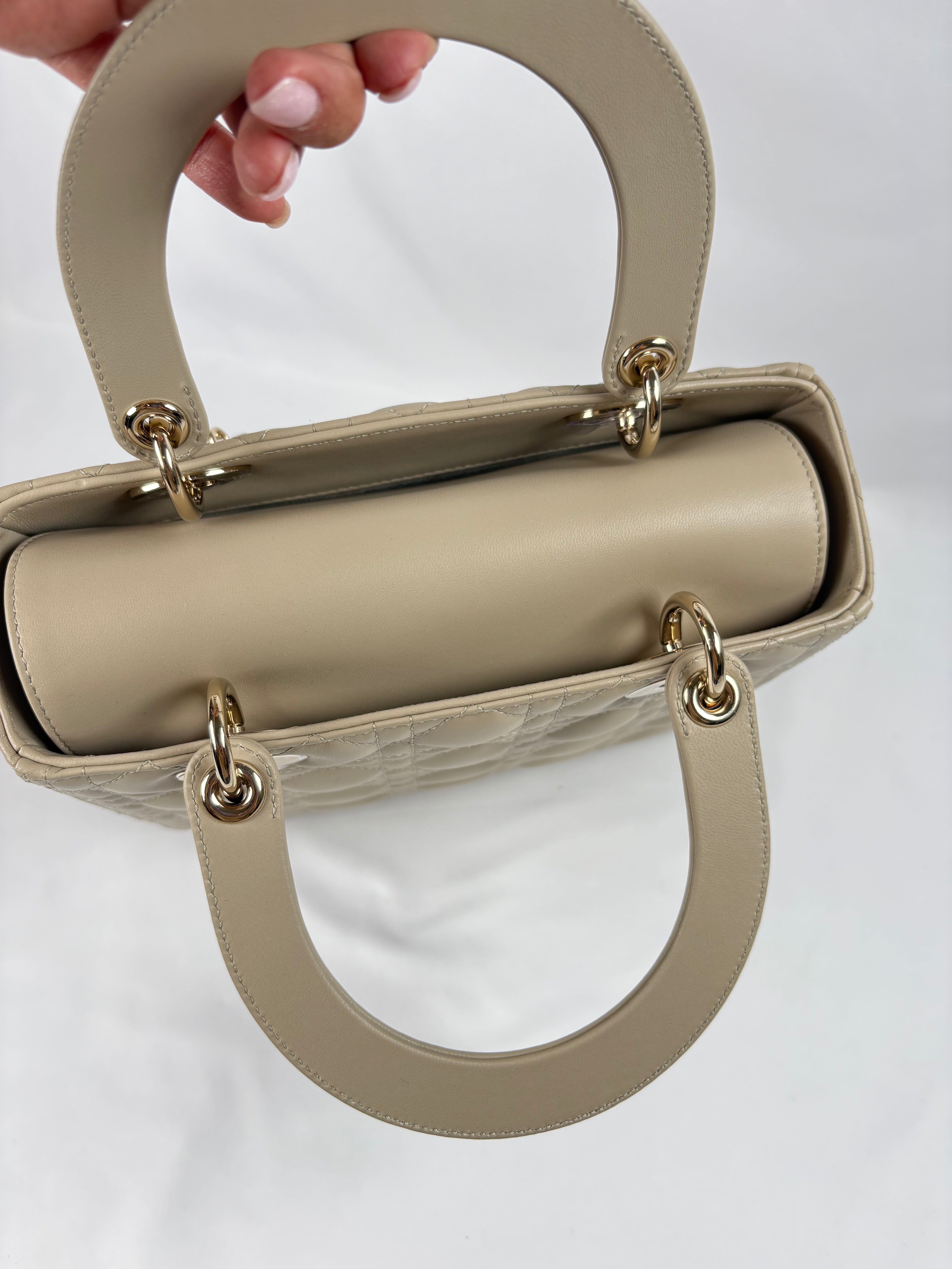 Pre-Owned CHRISTIAN DIOR Lady Dior Desert Taupe Handbag, Medium