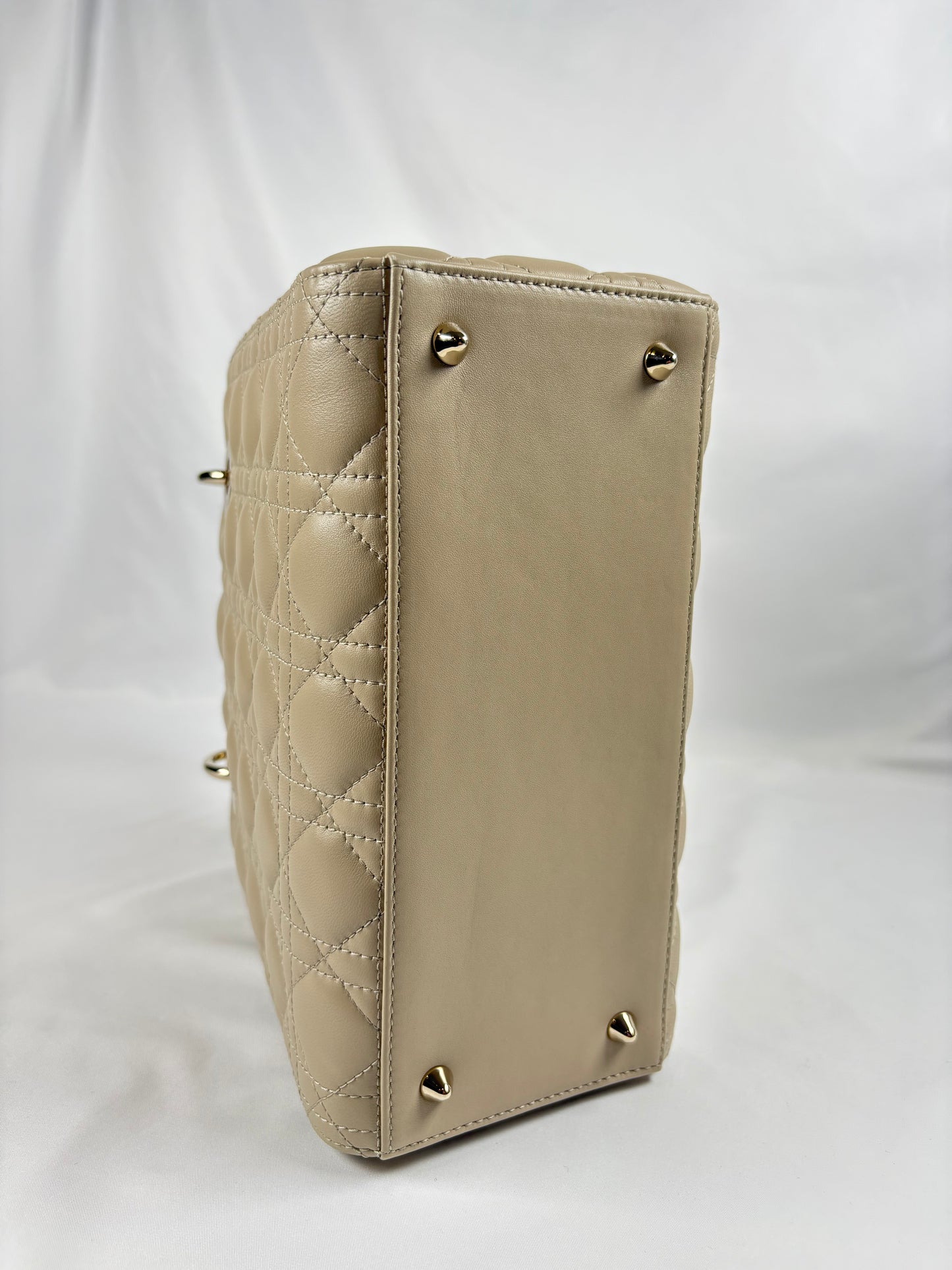 Pre-Owned CHRISTIAN DIOR Lady Dior Desert Taupe Handbag, Medium
