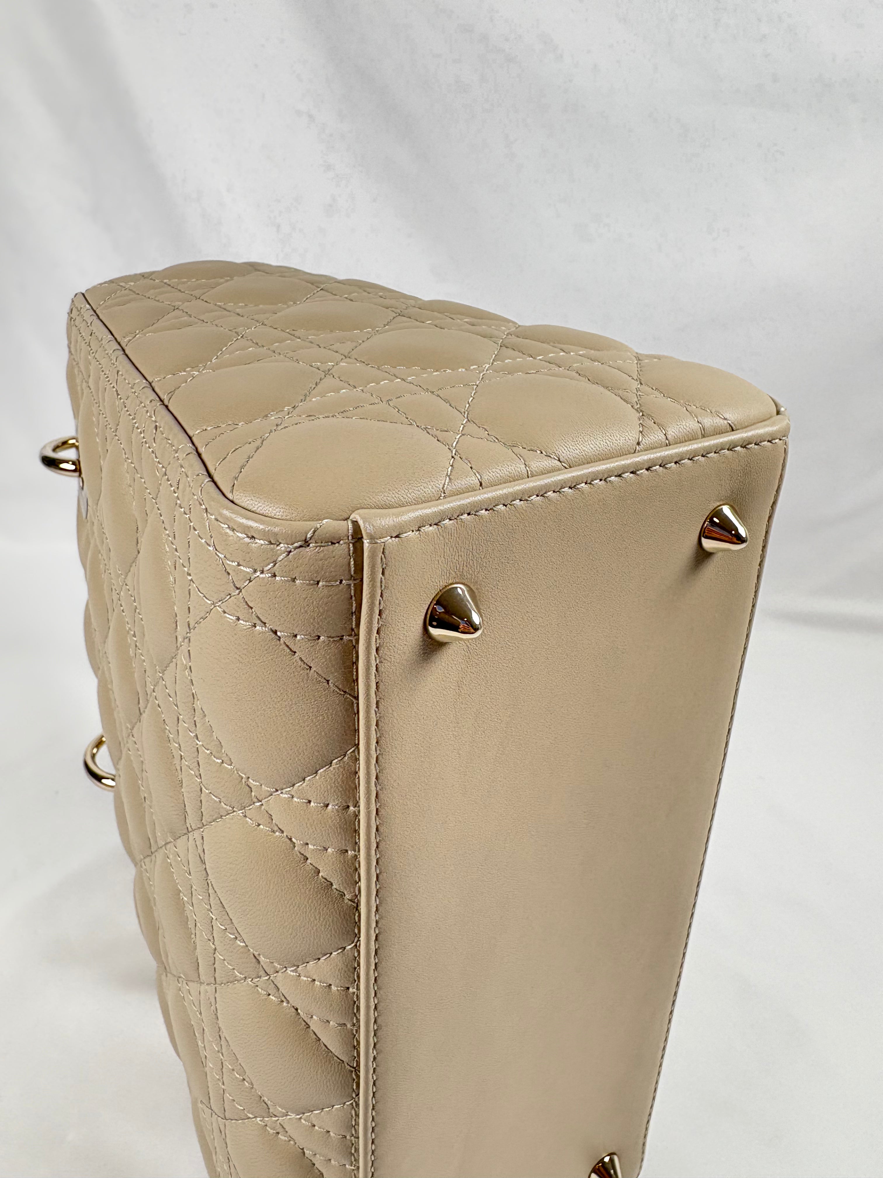 Pre-Owned CHRISTIAN DIOR Lady Dior Desert Taupe Handbag, Medium