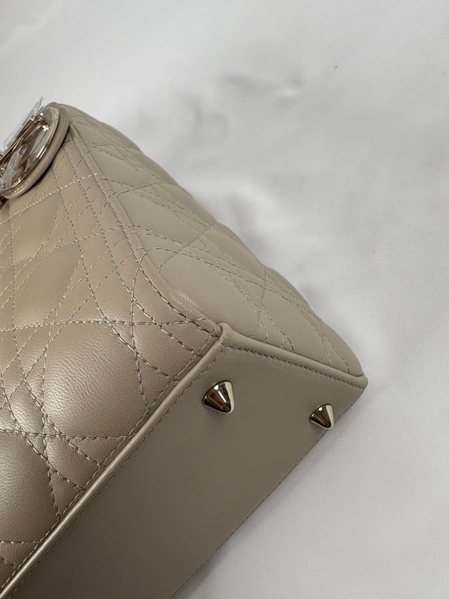 Pre-Owned CHRISTIAN DIOR Lady Dior Desert Taupe Handbag, Medium