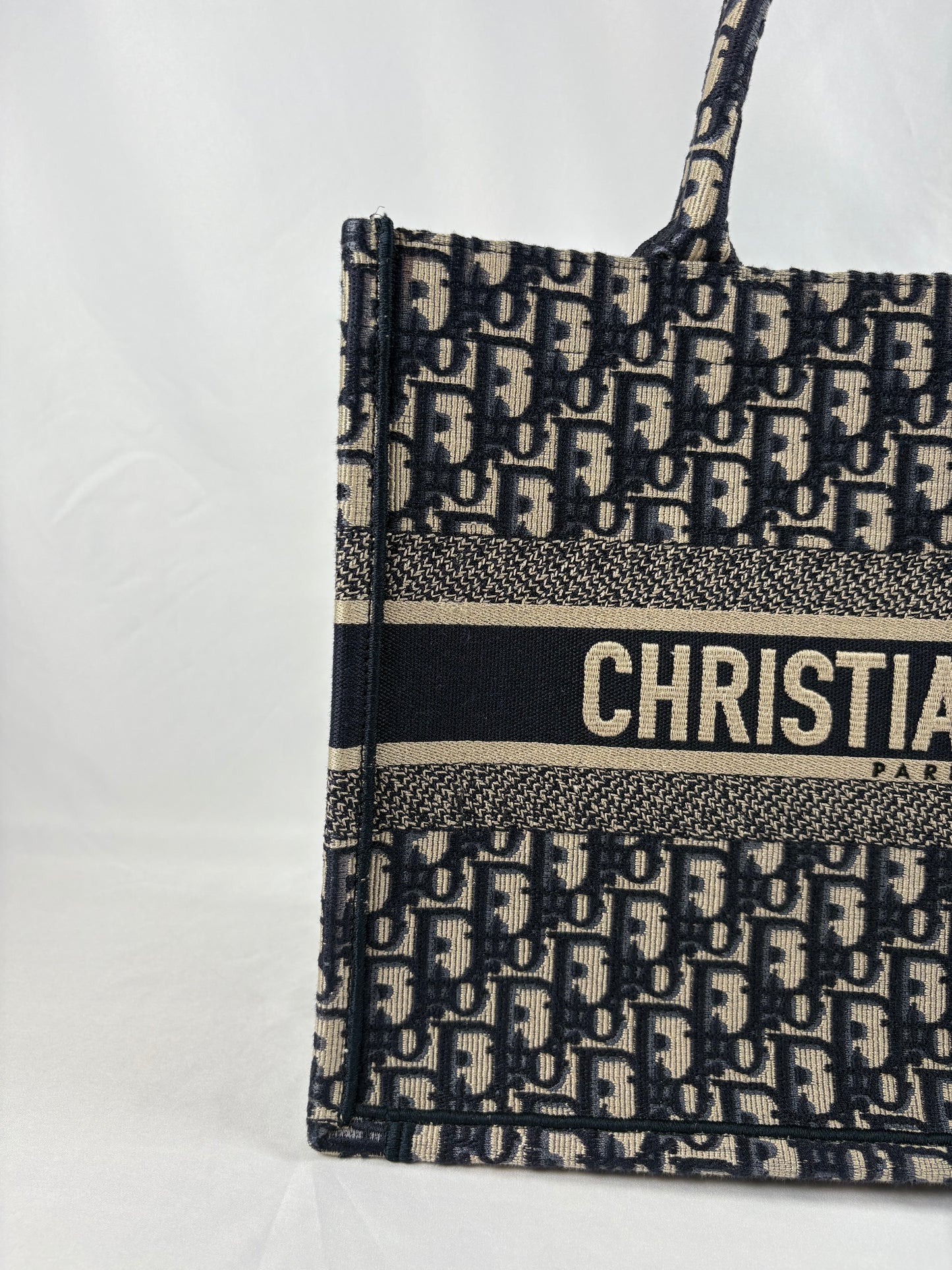 Pre-Owned CHRISTIAN DIOR Book Tote Ecru & Blue Oblique Embroidery Handbag, Medium