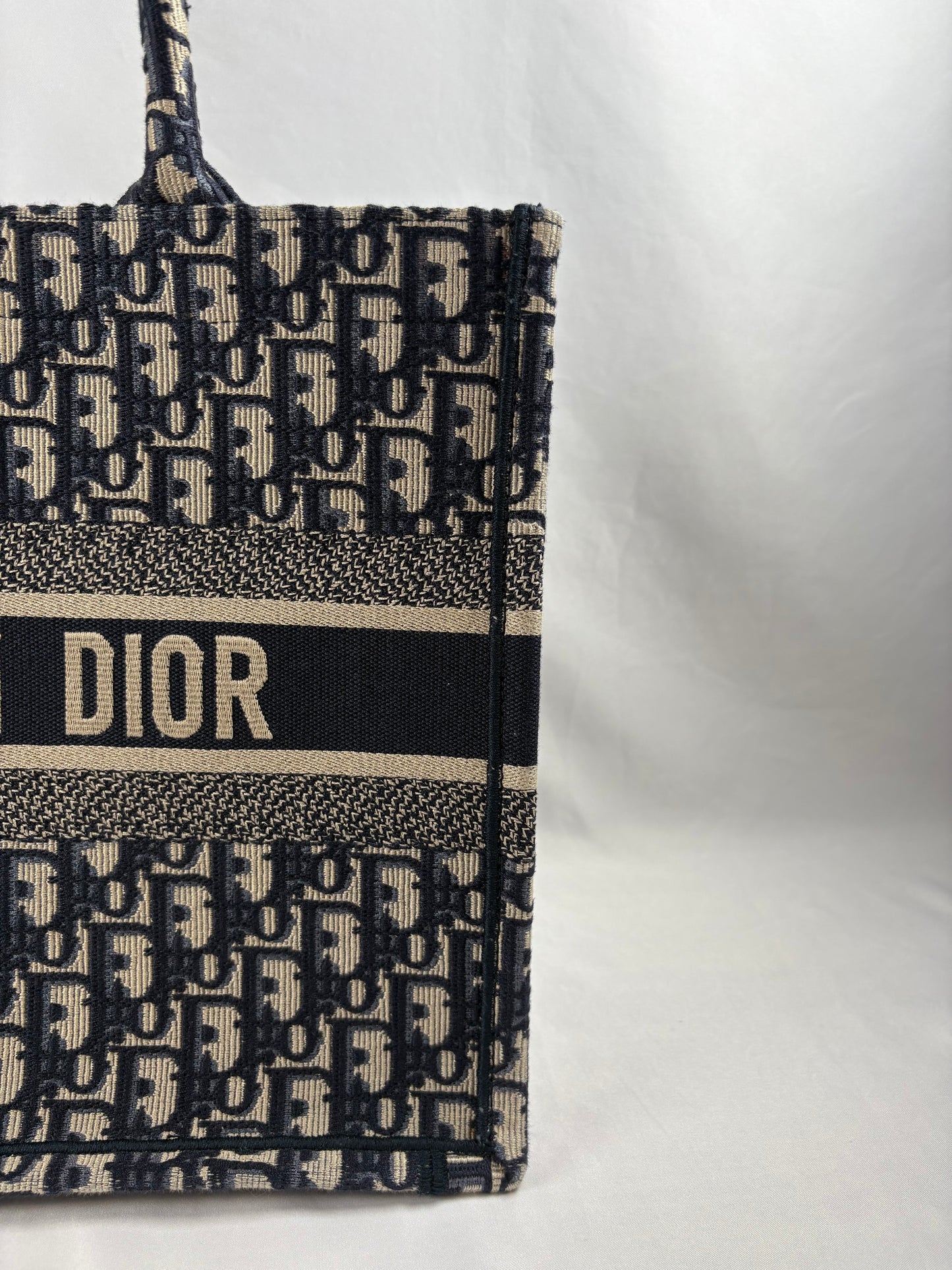 Pre-Owned CHRISTIAN DIOR Book Tote Ecru & Blue Oblique Embroidery Handbag, Medium