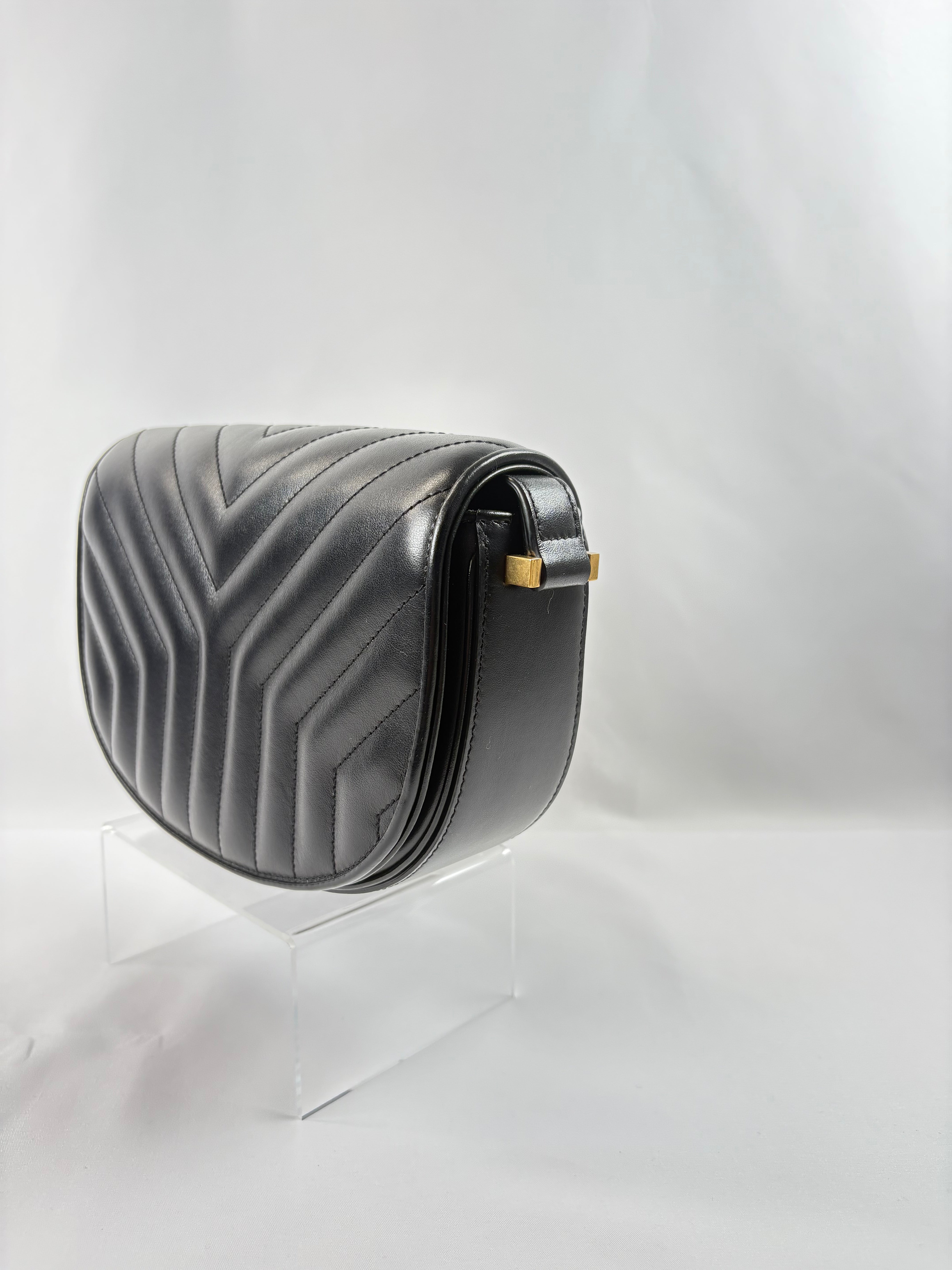 Pre-Owned SAINT LAURENT Joan Quilted Black Handbag