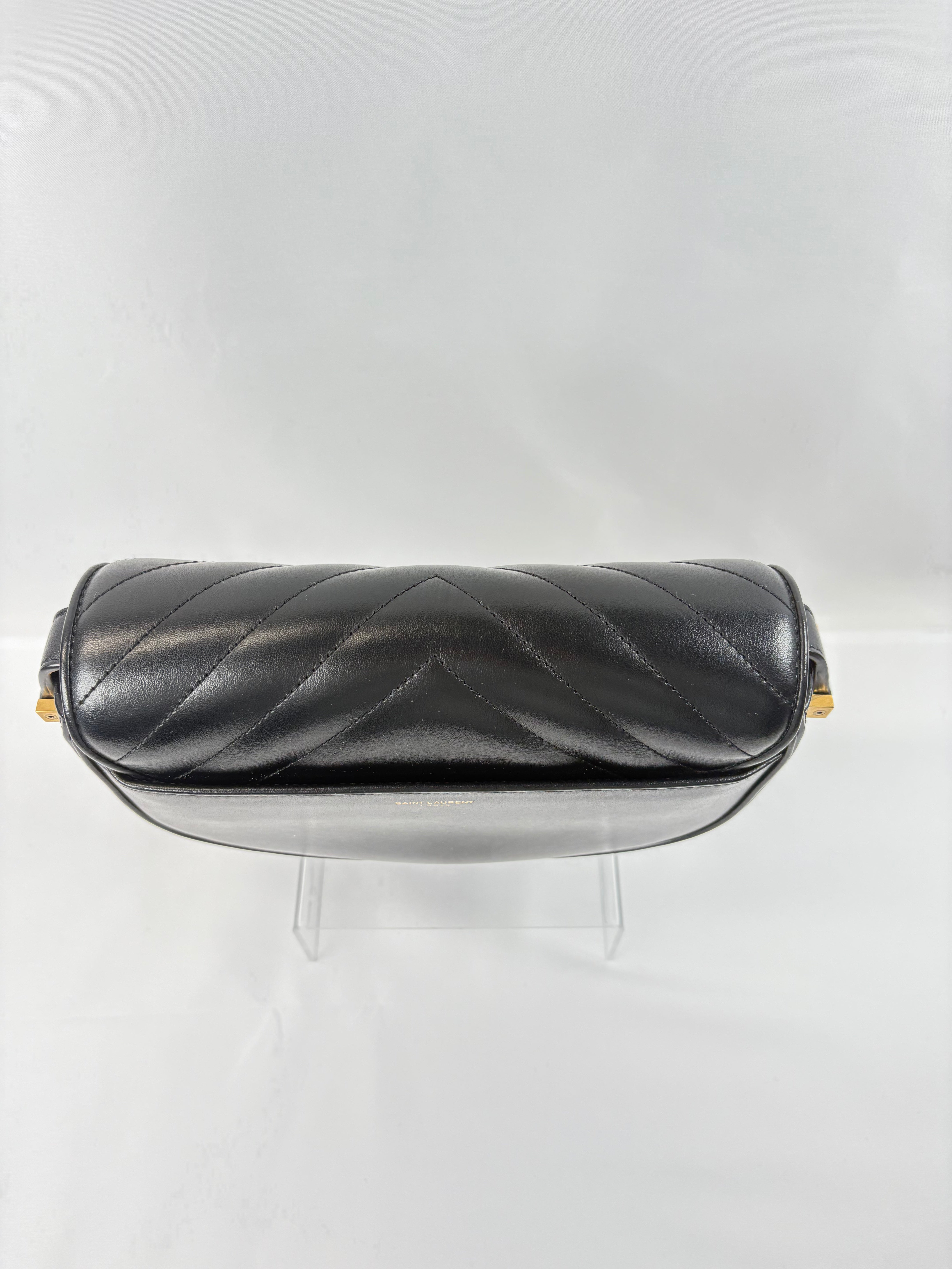 Pre-Owned SAINT LAURENT Joan Quilted Black Handbag