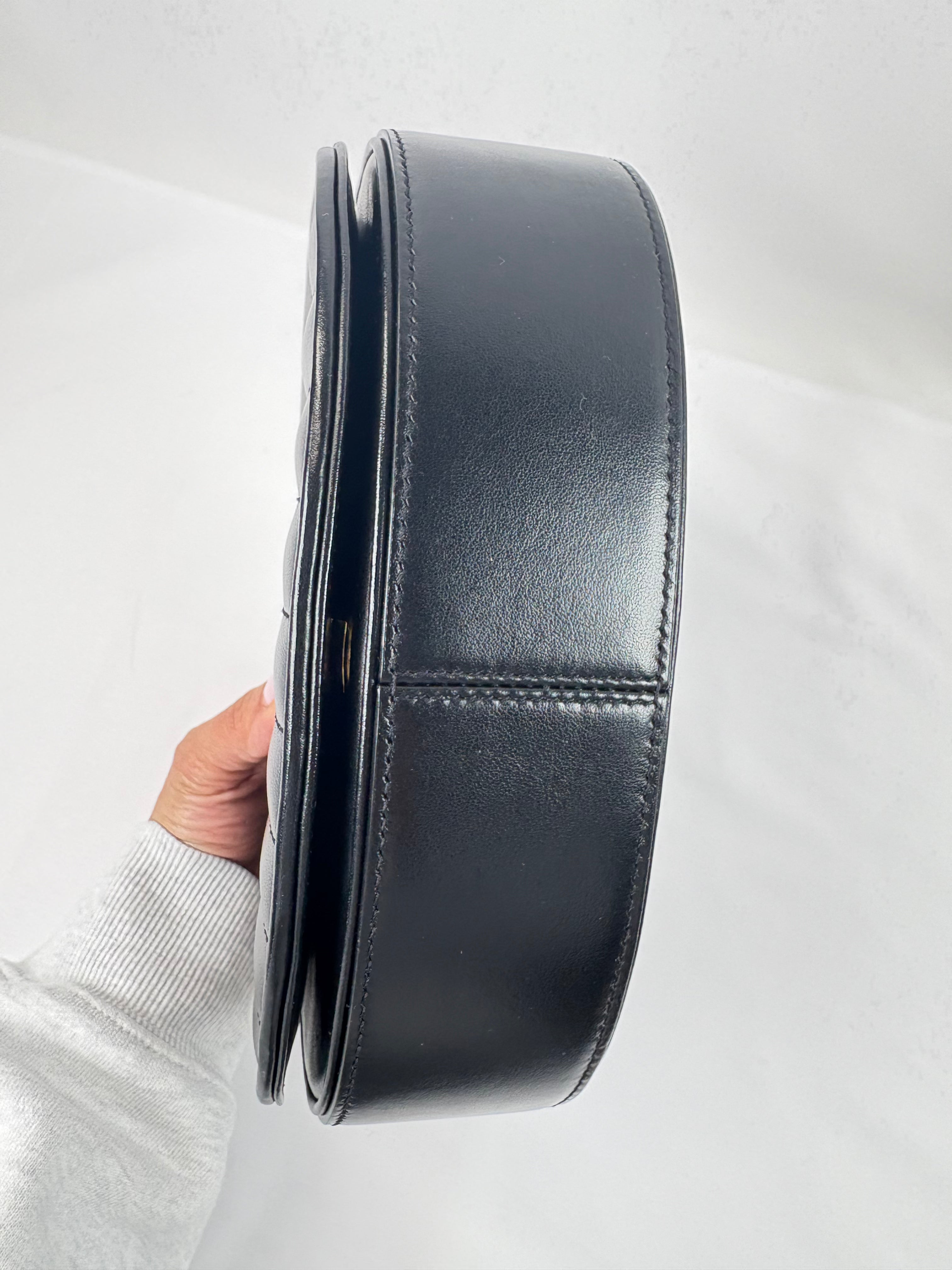 Pre-Owned SAINT LAURENT Joan Quilted Black Handbag