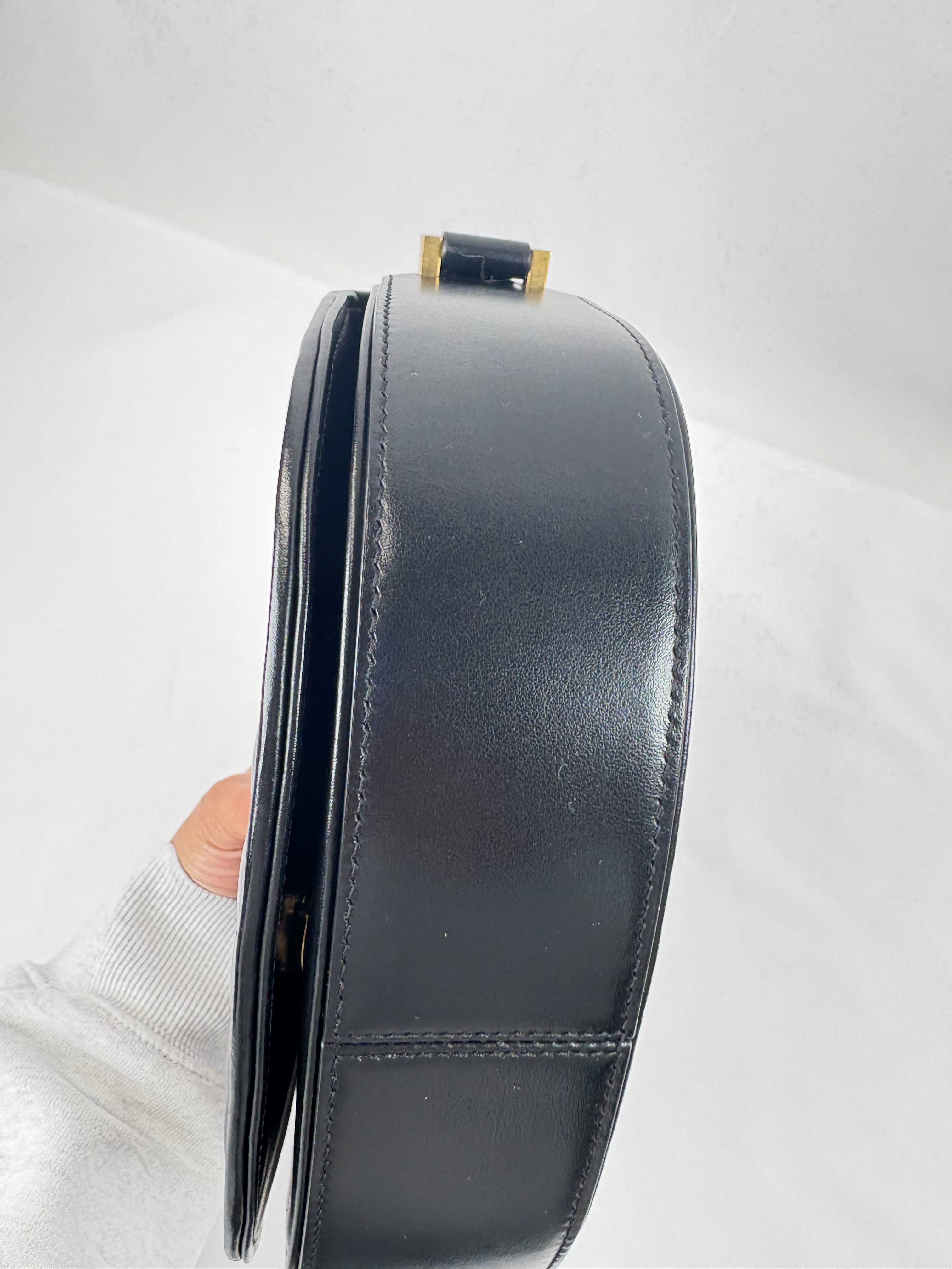 Pre-Owned SAINT LAURENT Joan Quilted Black Handbag