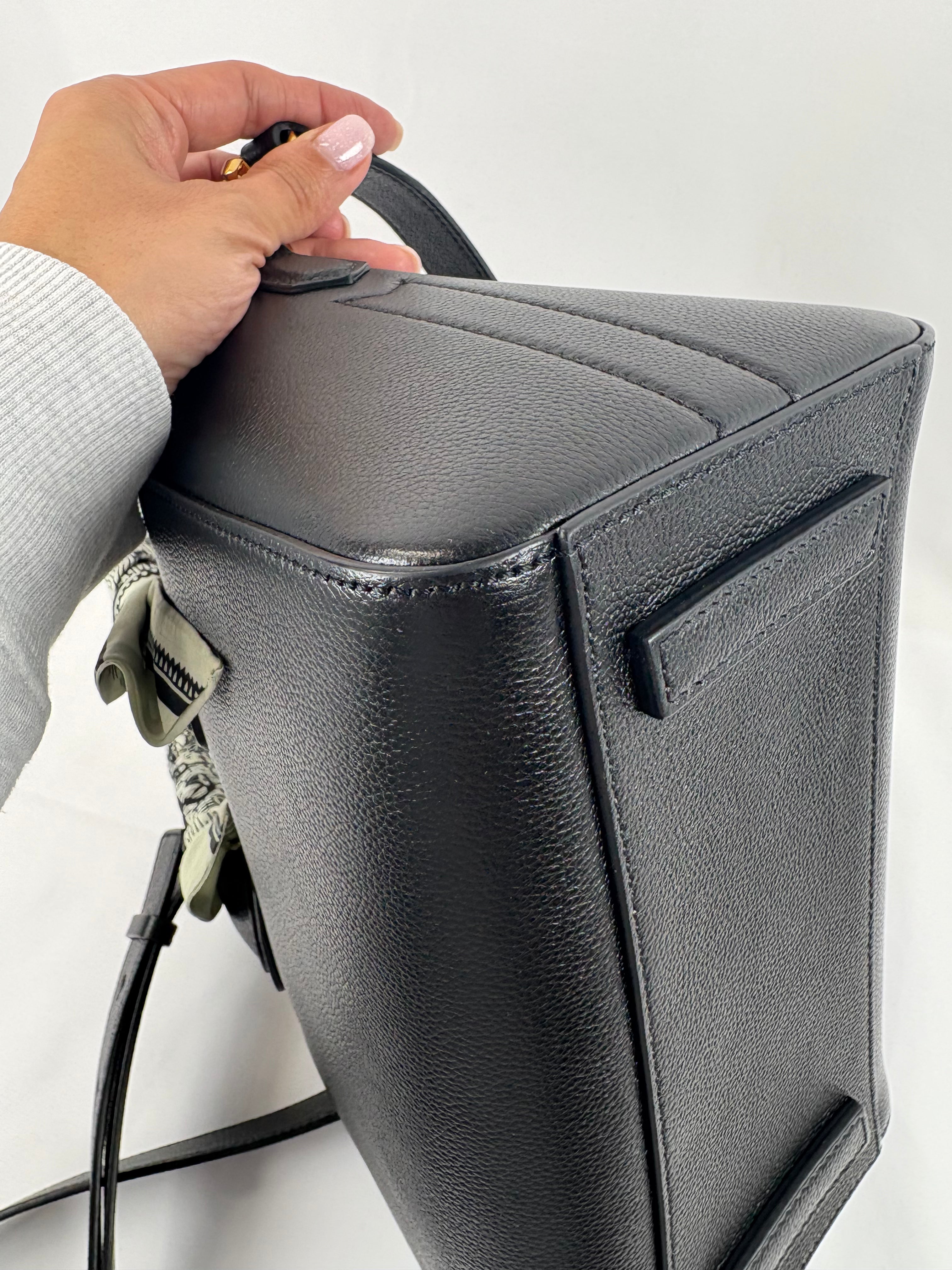 Pre-Owned GIVENCHY Antigona Black Handbag, Mini