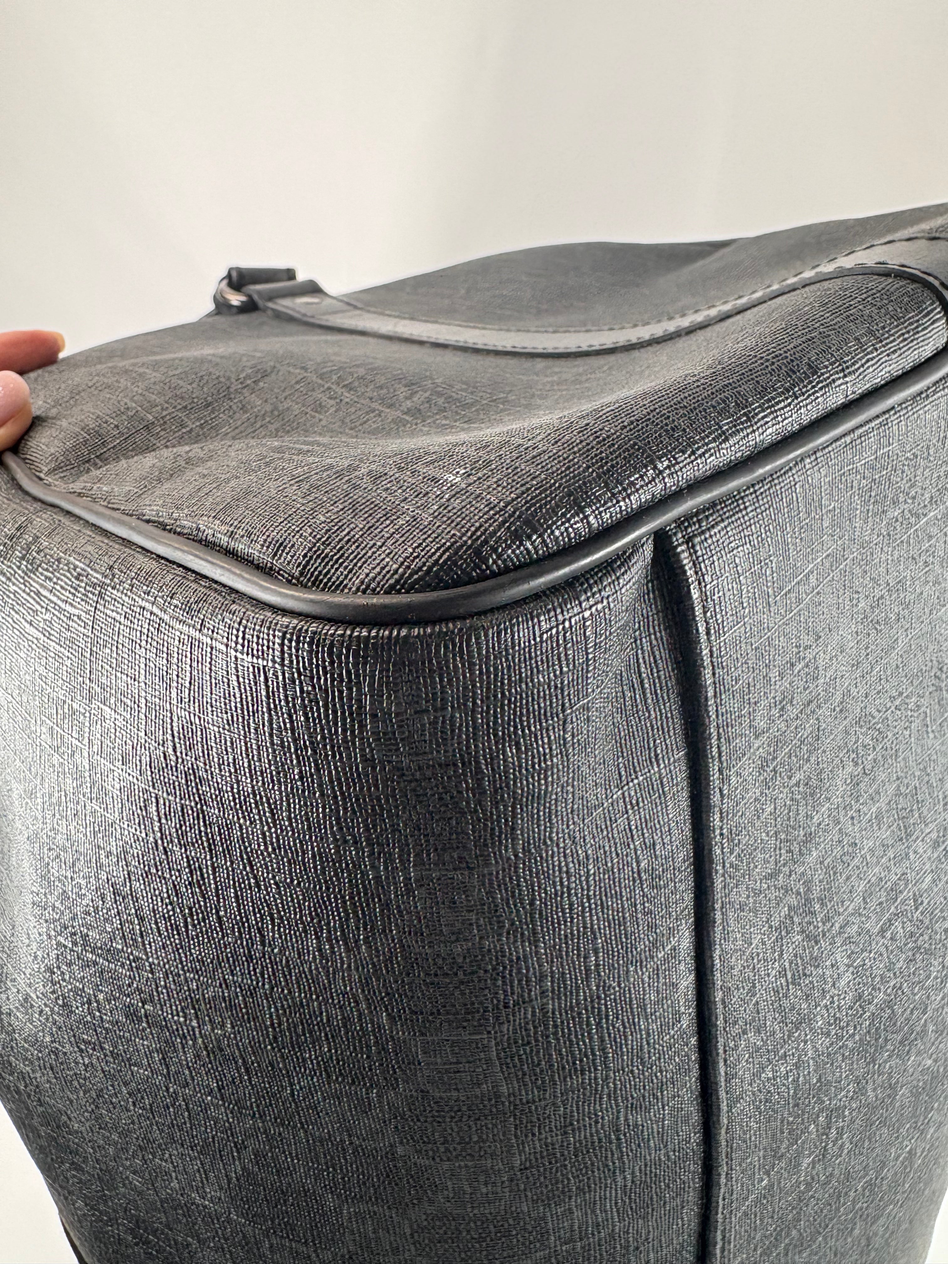 Pre-Owned GUCCI Supreme Canvas Carry-On Black Luggage