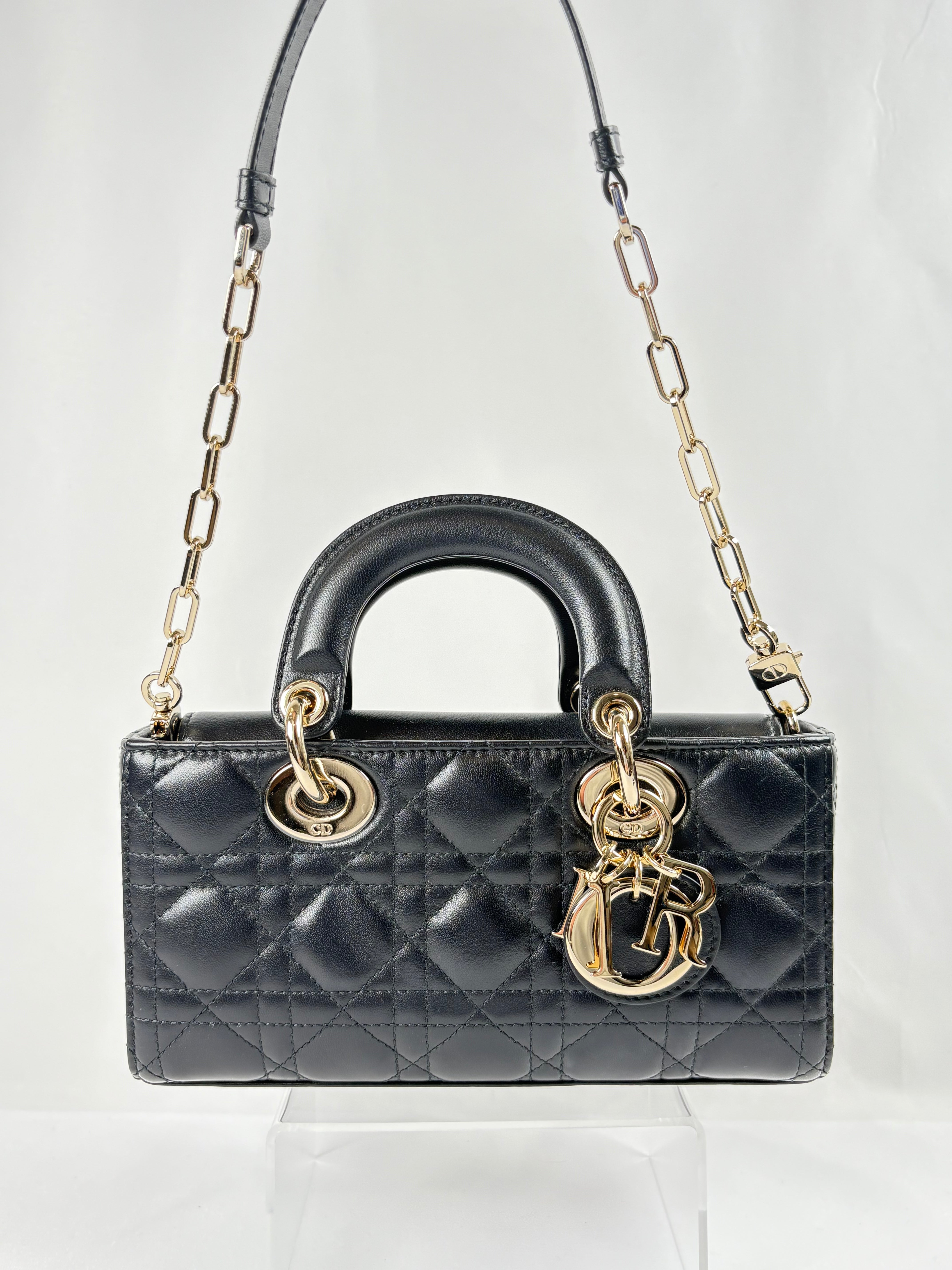 Pre-Owned CHRISTIAN DIOR Lady D-Joy Black Handbag, Small