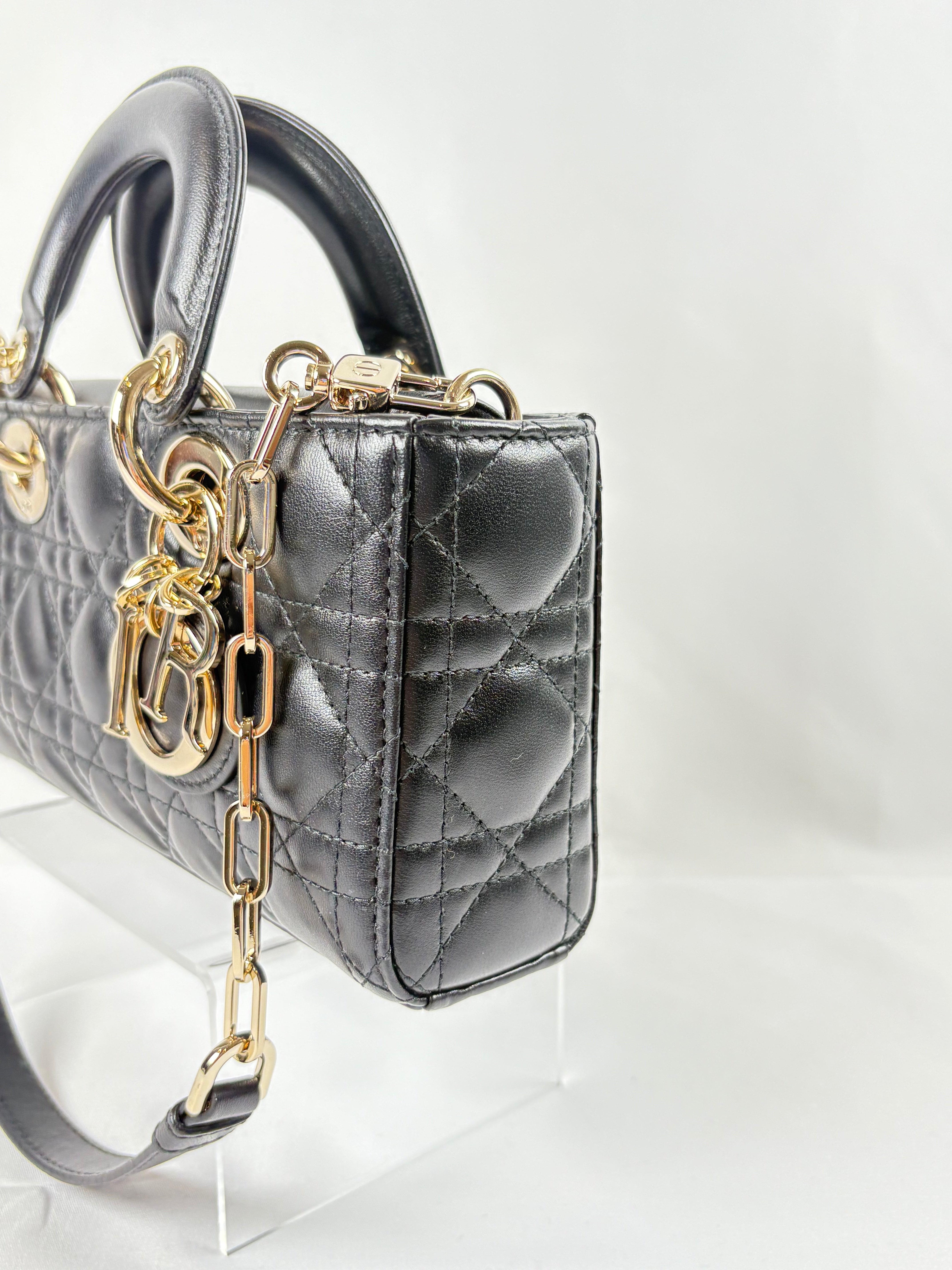 Pre-Owned CHRISTIAN DIOR Lady D-Joy Black Handbag, Small