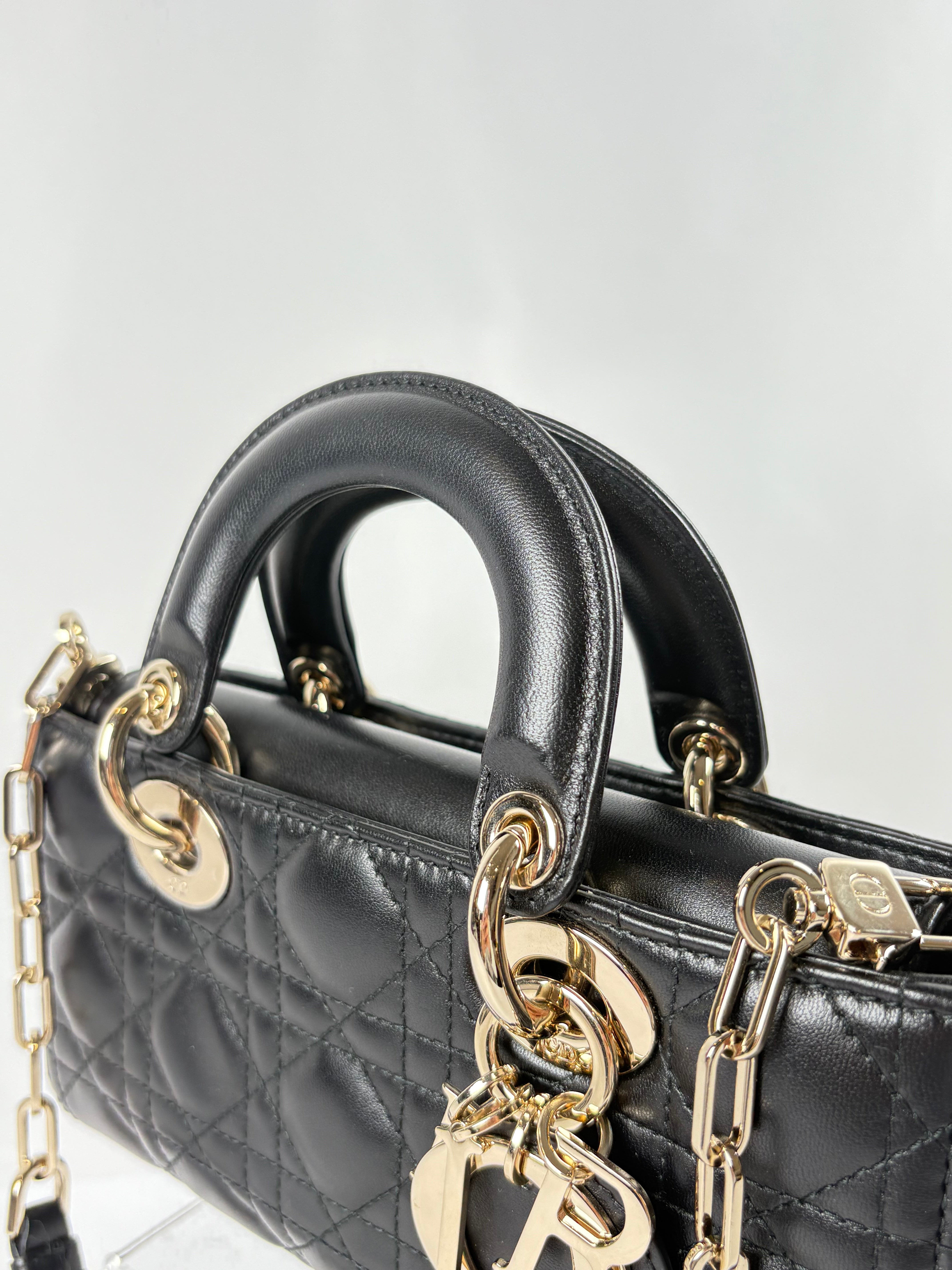 Pre-Owned CHRISTIAN DIOR Lady D-Joy Black Handbag, Small