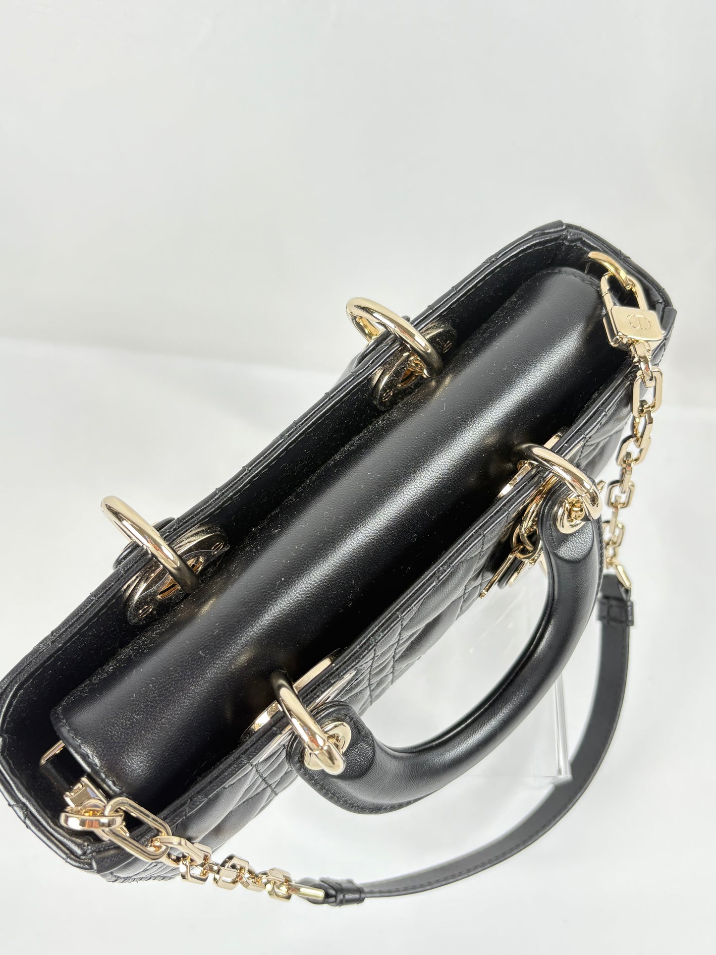 Pre-Owned CHRISTIAN DIOR Lady D-Joy Black Handbag, Small