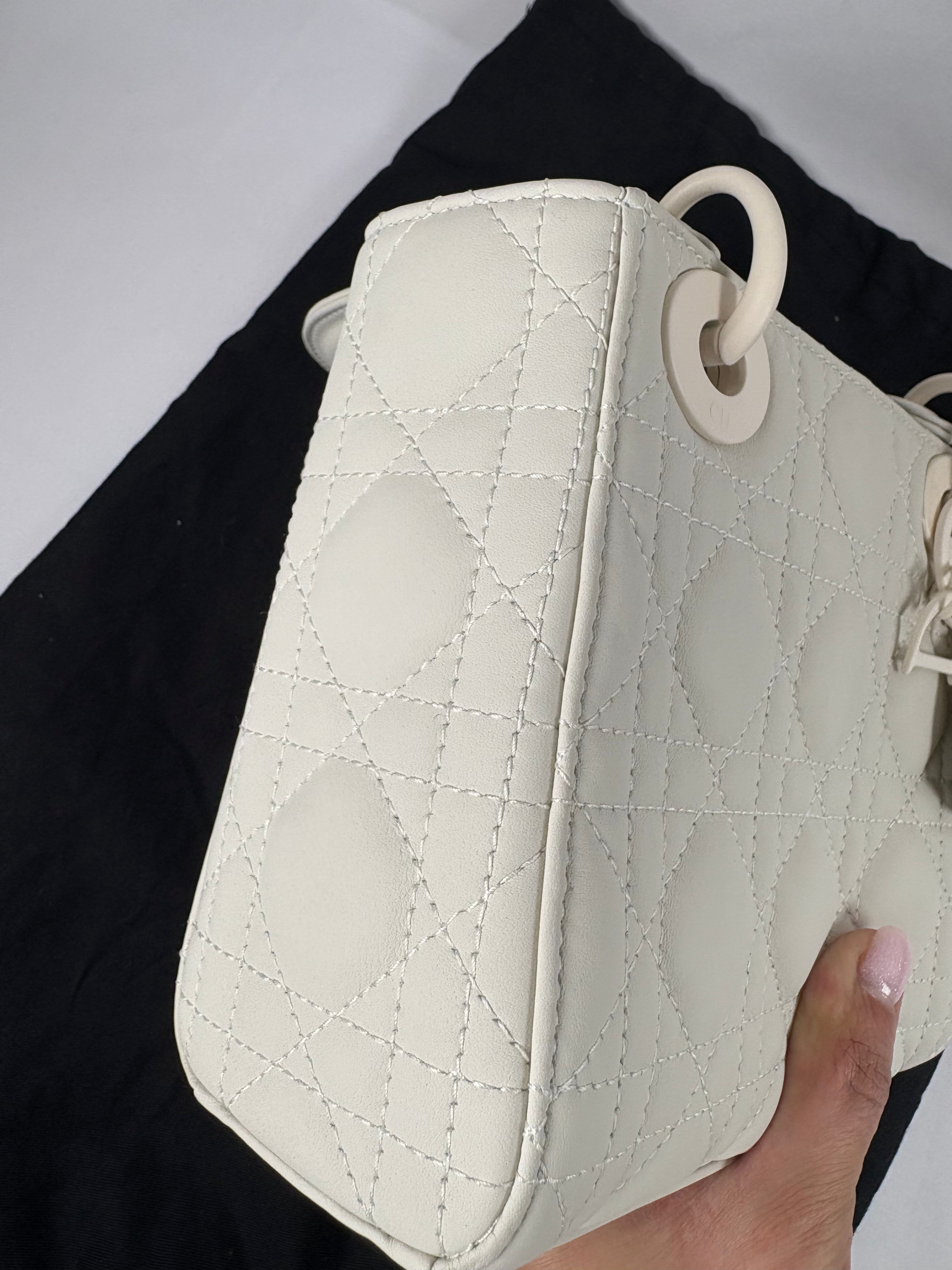 Pre-Owned CHRISTIAN DIOR Lady Dior Ultra Matte White Handbag, Mini