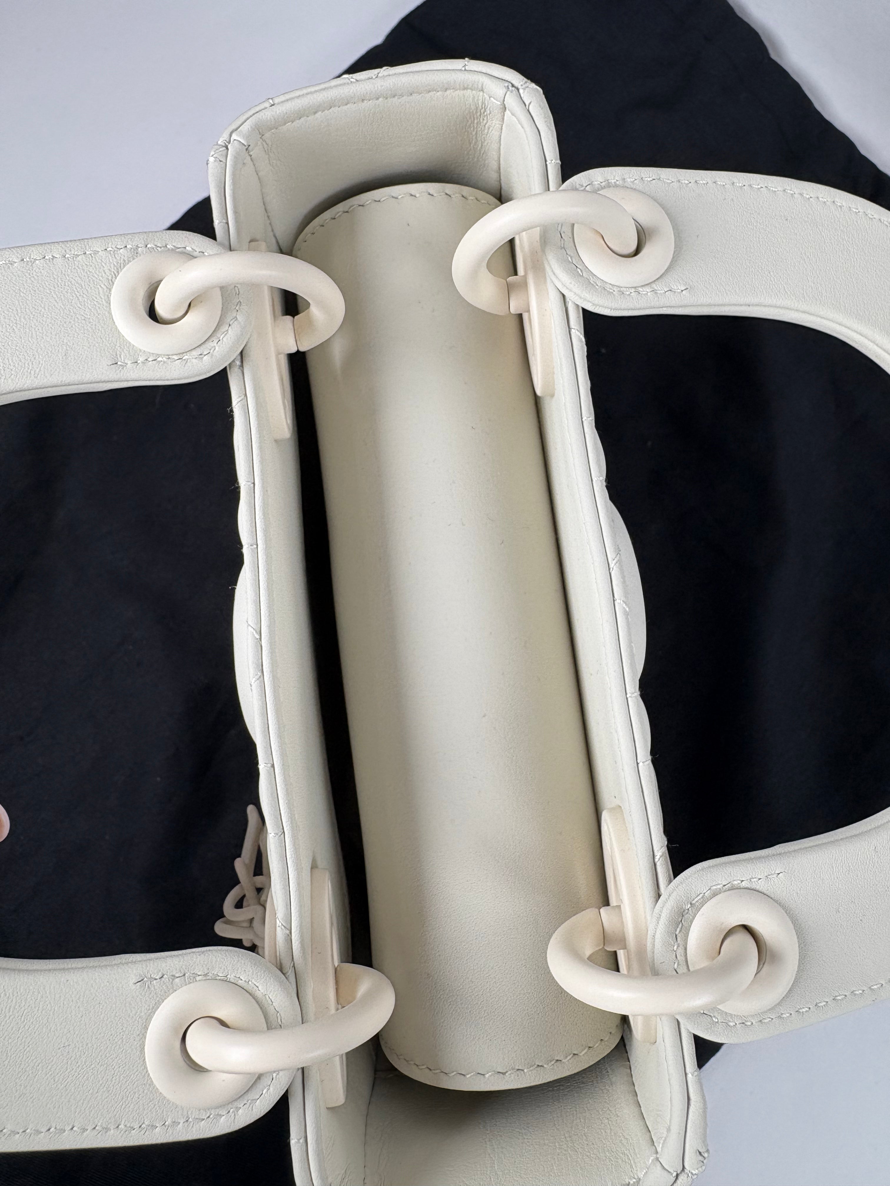 Pre-Owned CHRISTIAN DIOR Lady Dior Ultra Matte White Handbag, Mini