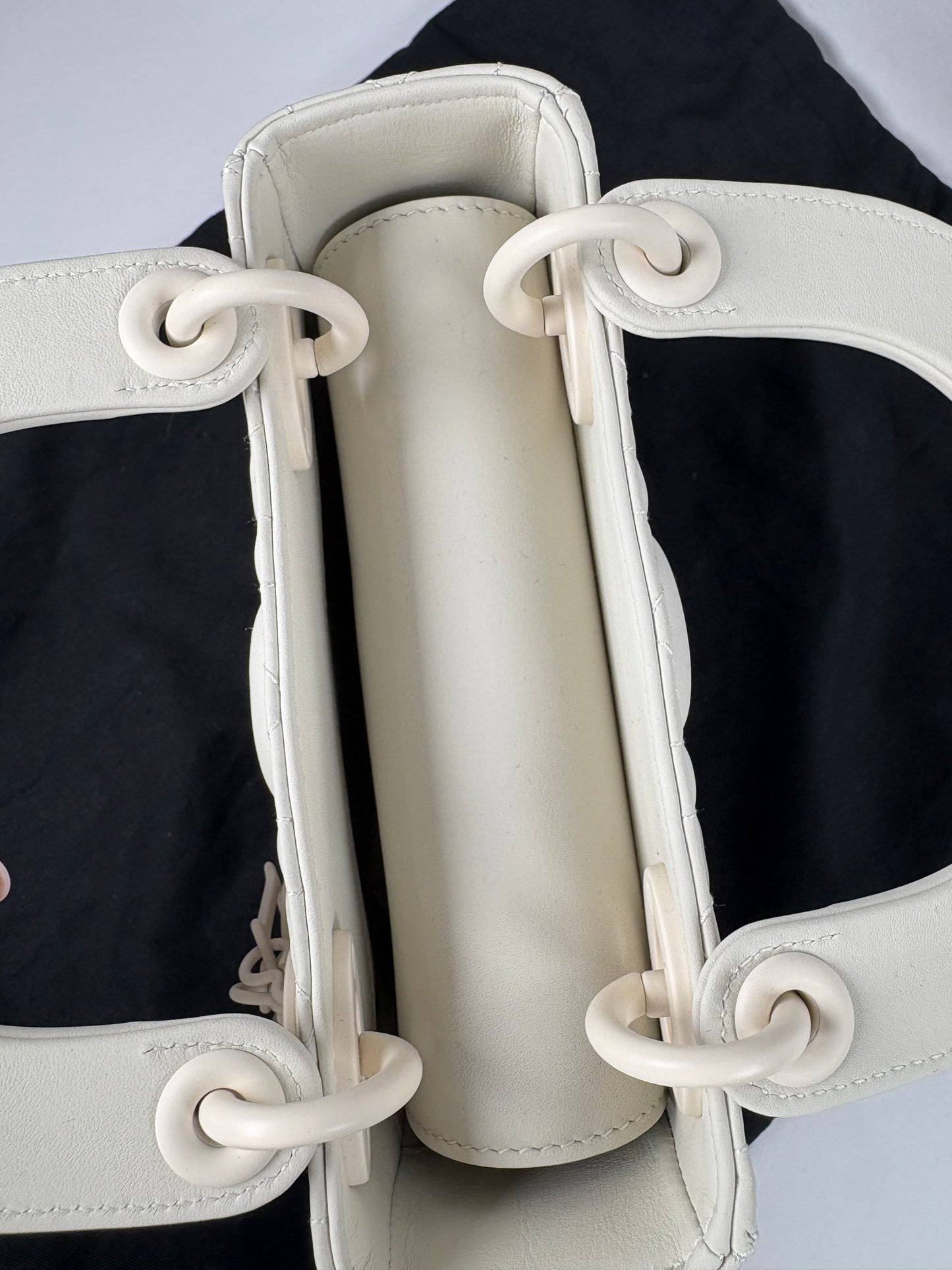 Pre-Owned CHRISTIAN DIOR Lady Dior Ultra Matte White Handbag, Mini