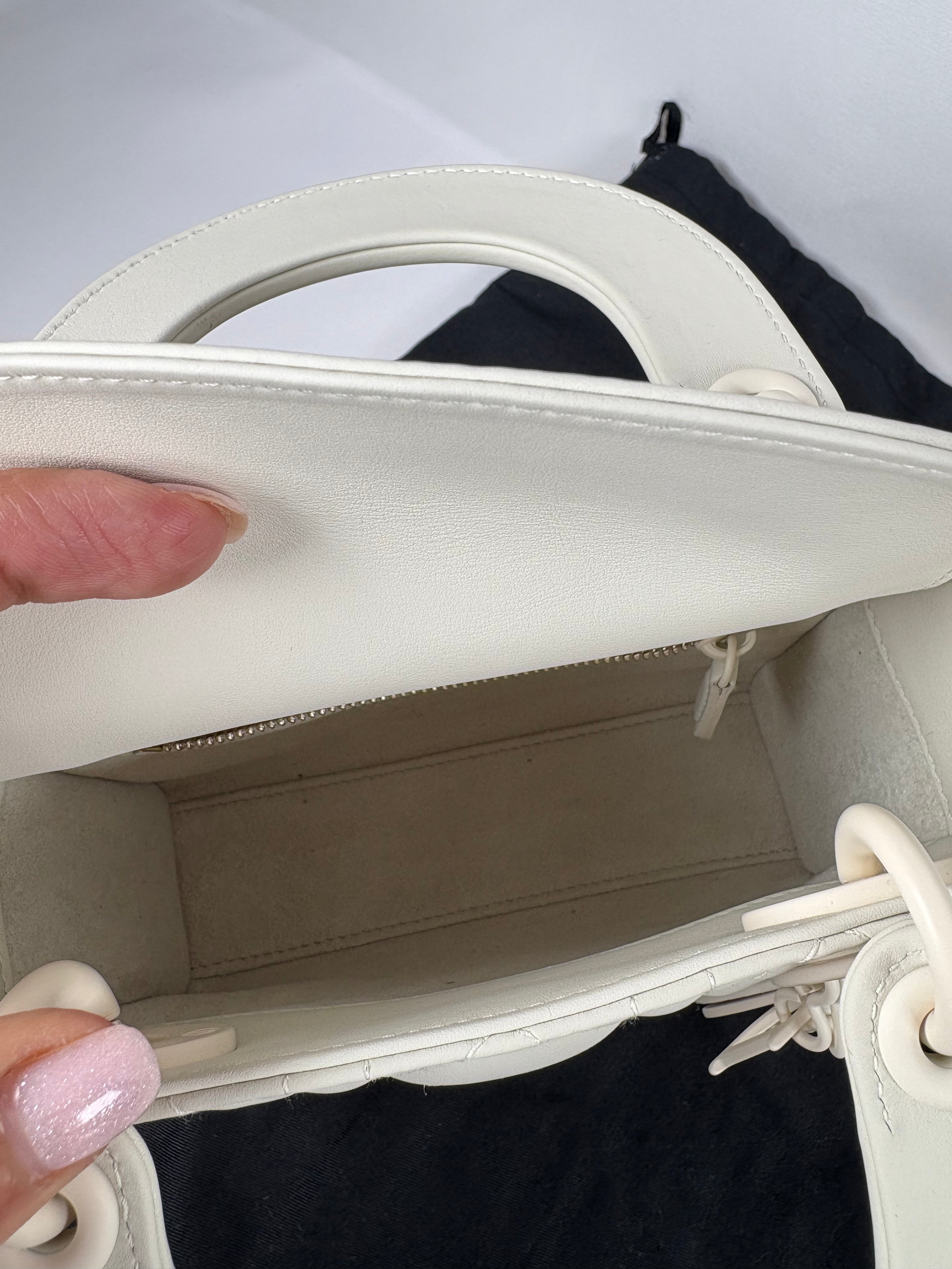 Pre-Owned CHRISTIAN DIOR Lady Dior Ultra Matte White Handbag, Mini
