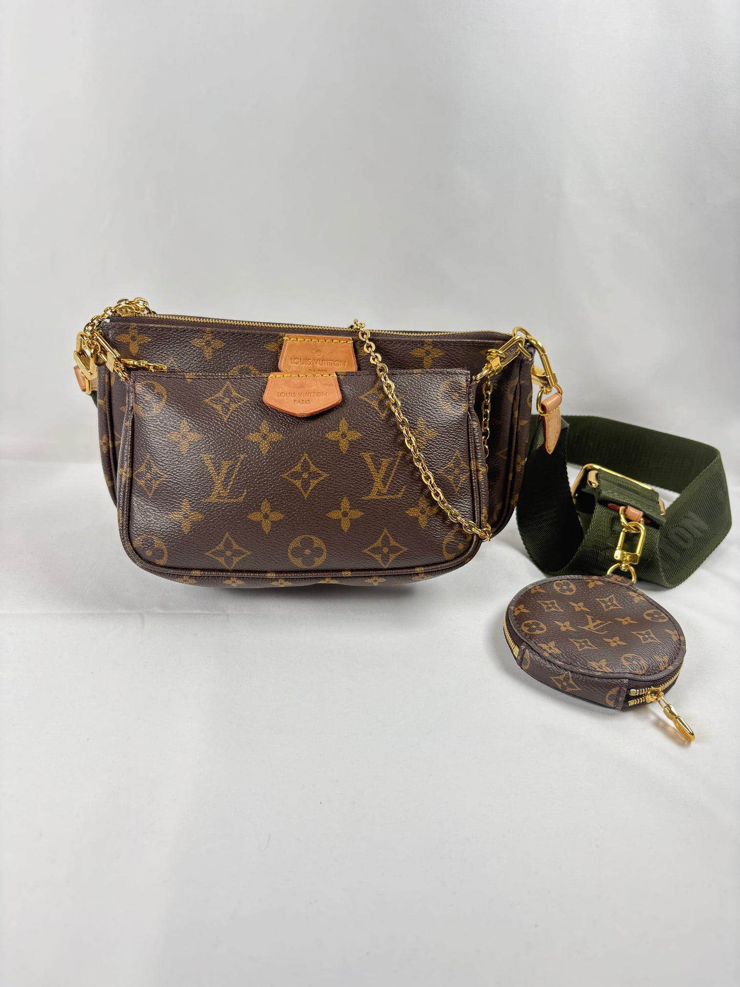 Pre-Owned LOUIS VUITTON Multi Pochette Khaki  Handbag