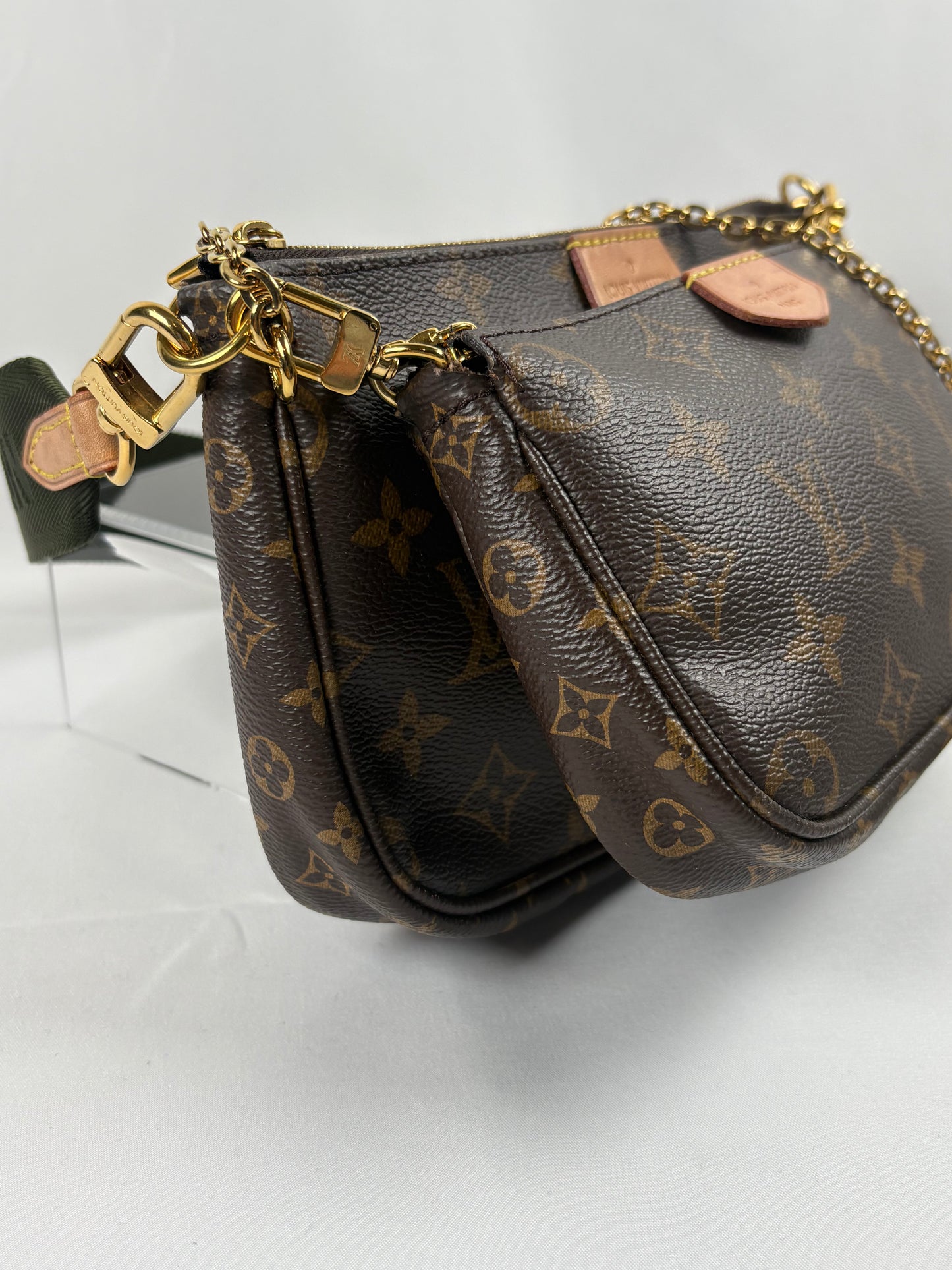 Pre-Owned LOUIS VUITTON Multi Pochette Khaki  Handbag