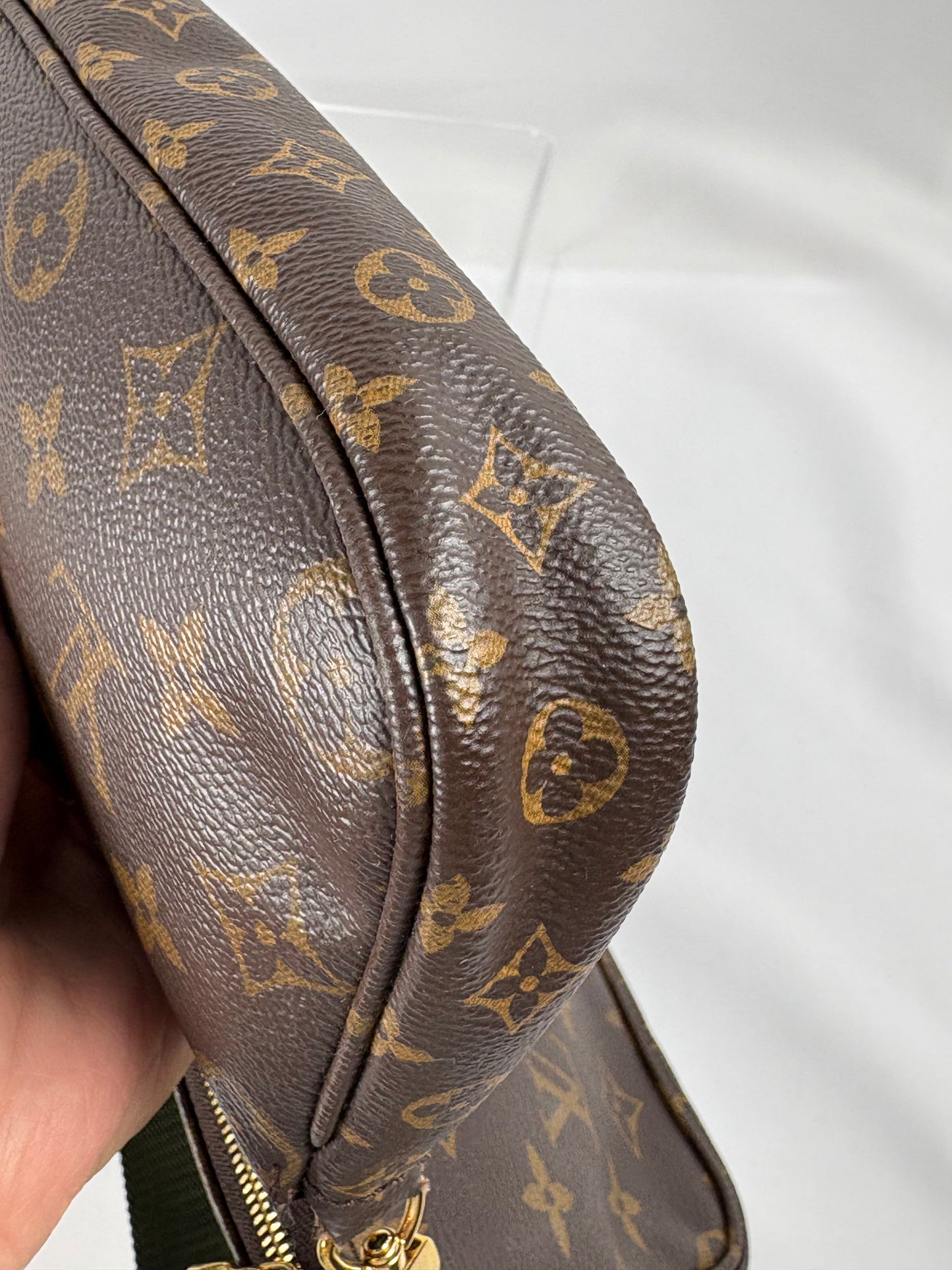Pre-Owned LOUIS VUITTON Multi Pochette Khaki  Handbag