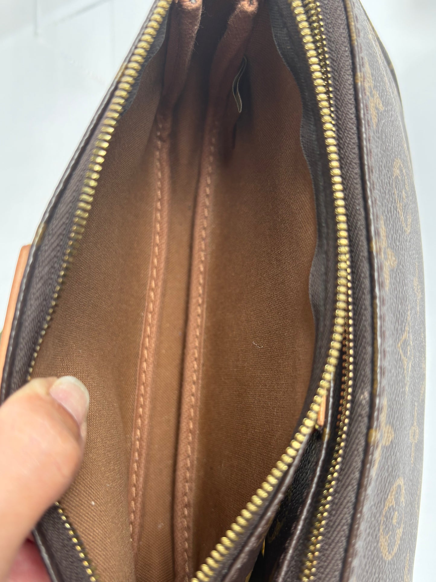 Pre-Owned LOUIS VUITTON Multi Pochette Khaki  Handbag