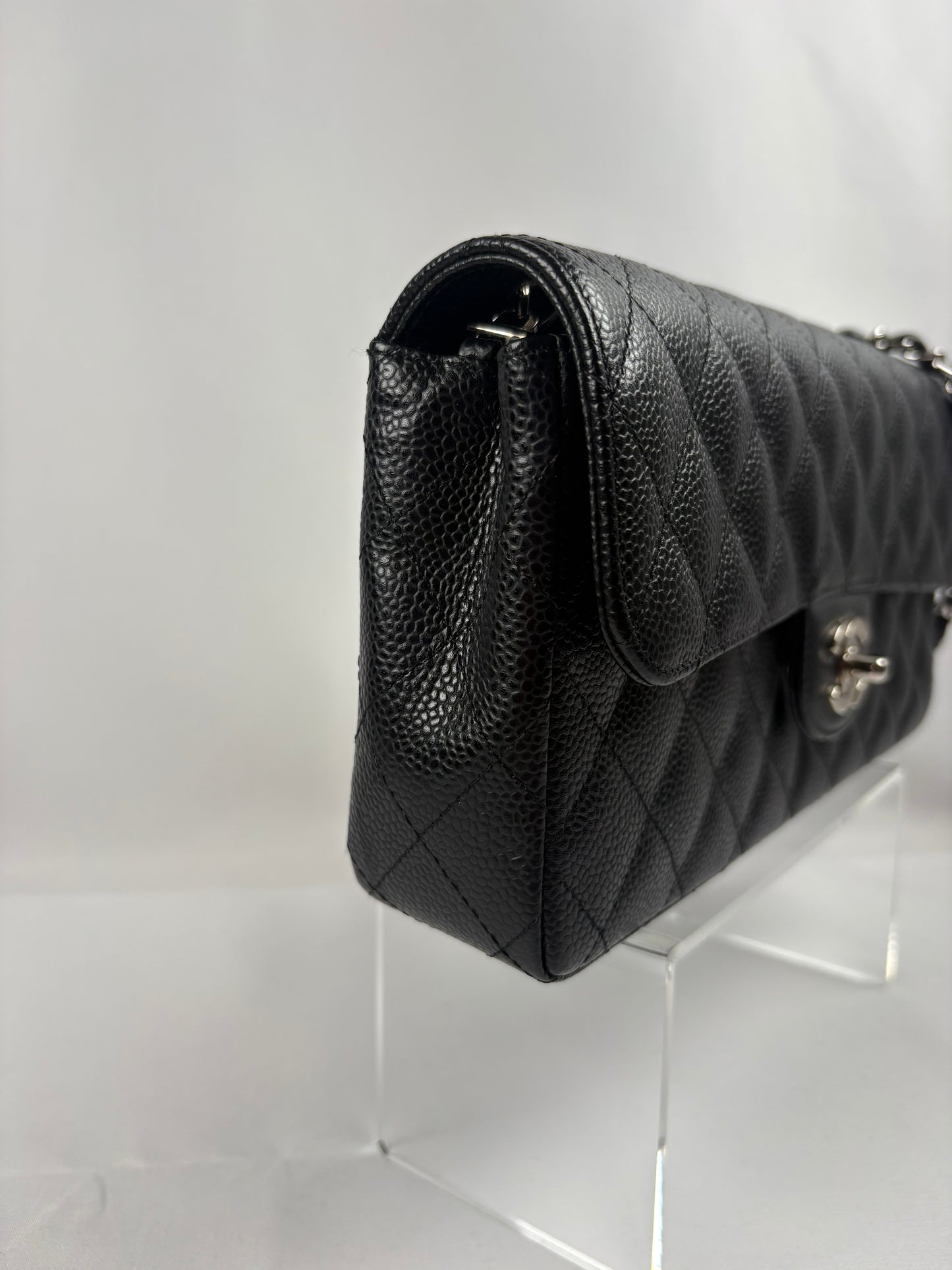Pre-Owned CHANEL™ Caviar East West Flap Black Handbag