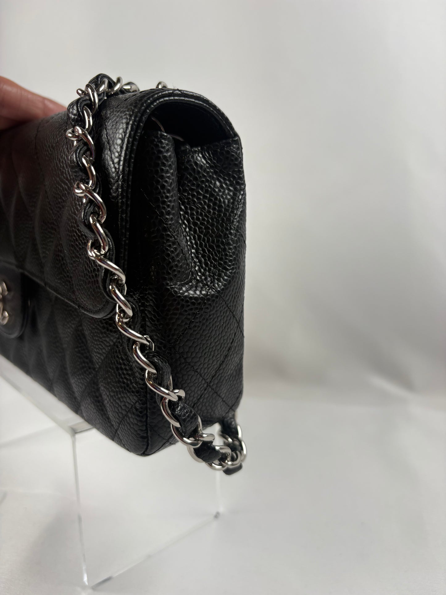 Pre-Owned CHANEL™ Caviar East West Flap Black Handbag