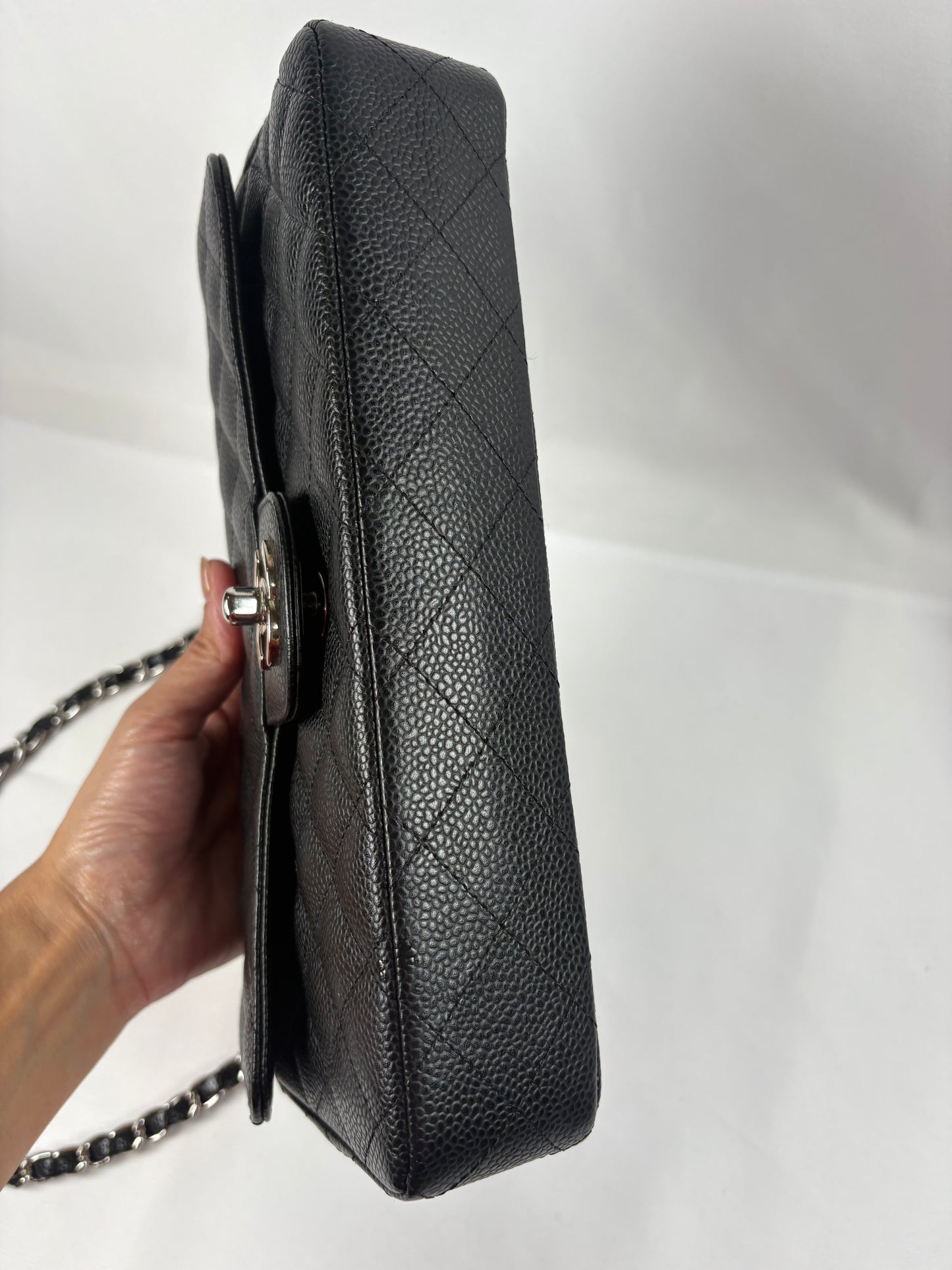 Pre-Owned CHANEL™ Caviar East West Flap Black Handbag