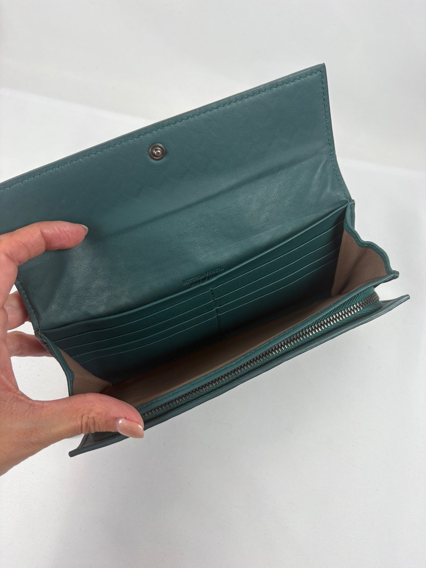 Pre-Owned BOTTEGA VENETA Nappa Long Green Wallet