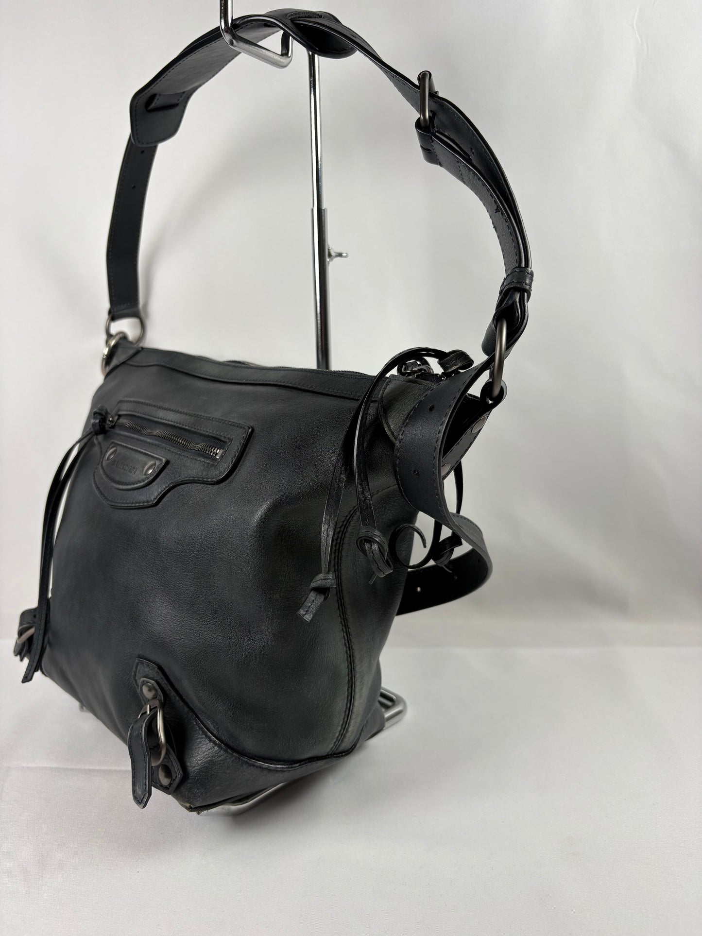 Pre-owned BALENCIAGA Neo Classic Hobo Grey Handbag, Small