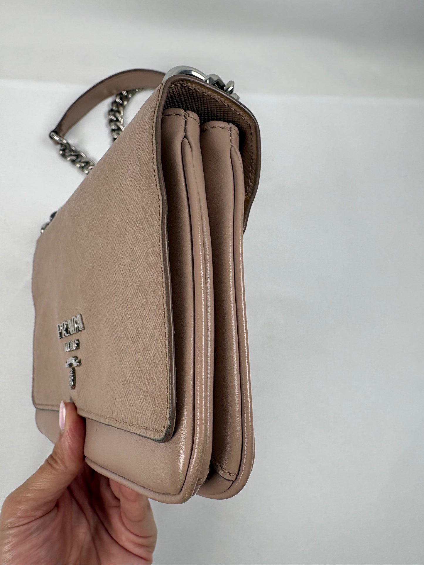 Pre-Owned PRADA Soft Calf & Saffiano Crossbody Nude Handbag