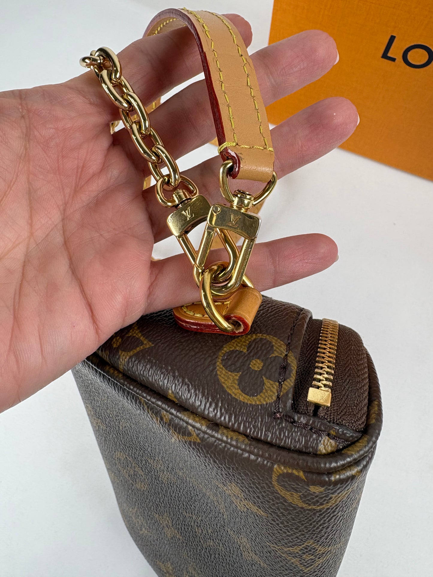 Pre-Owned LOUIS VUITTON Bumbag Monogram Handbag, Mini