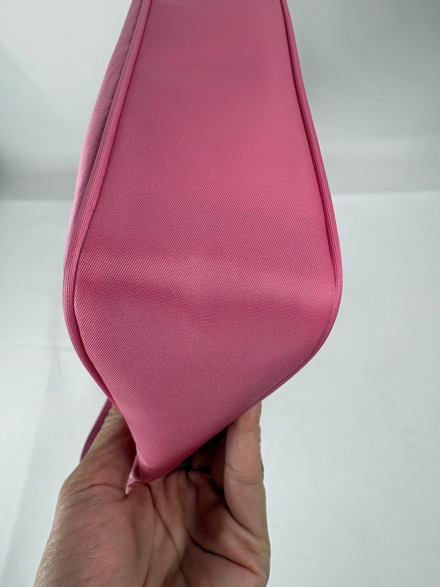 Pre-Owned PRADA Re-Edition 2000 Pink Handbag, Mini