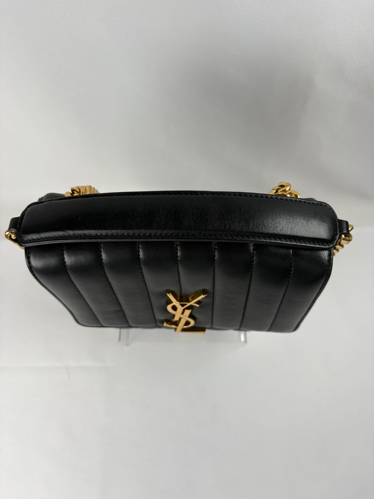 Pre-Owned SAINT LAURENT Vicky Chain Black, Small Handbag