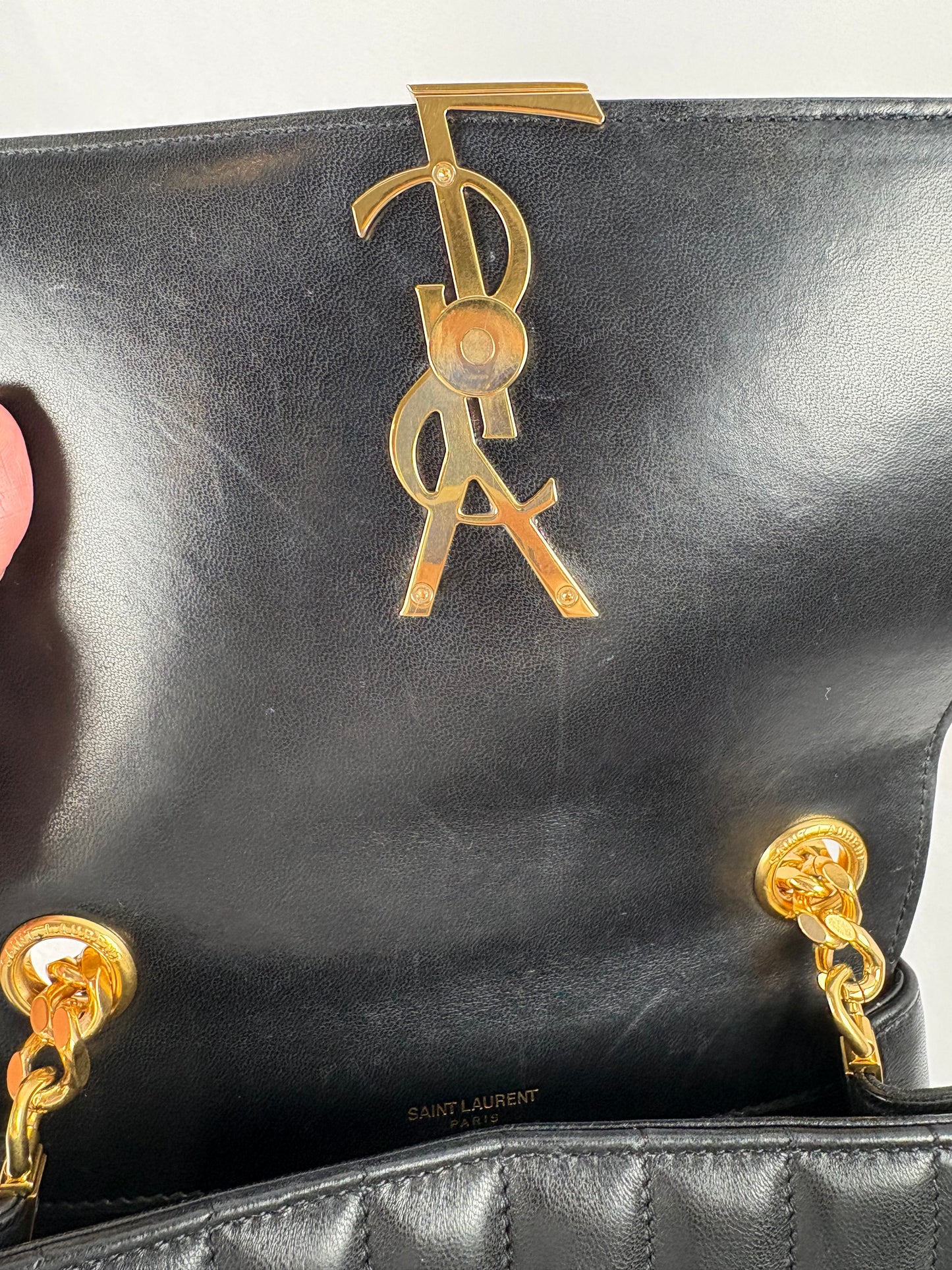 Pre-Owned SAINT LAURENT Vicky Chain Black, Small Handbag